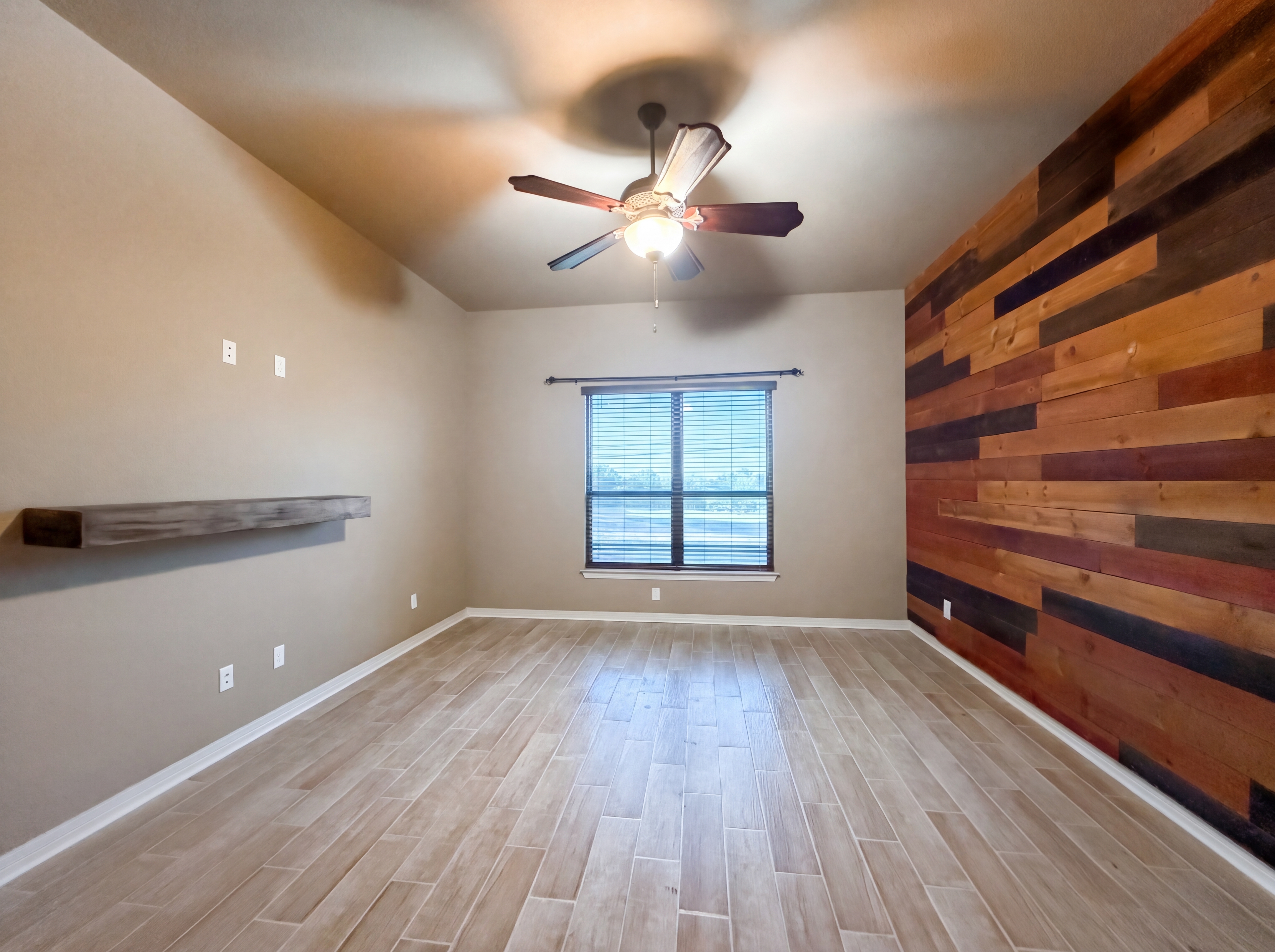 Photo 8 of 23 of 1622 Lacy Ridge Dr, Belton, TX
