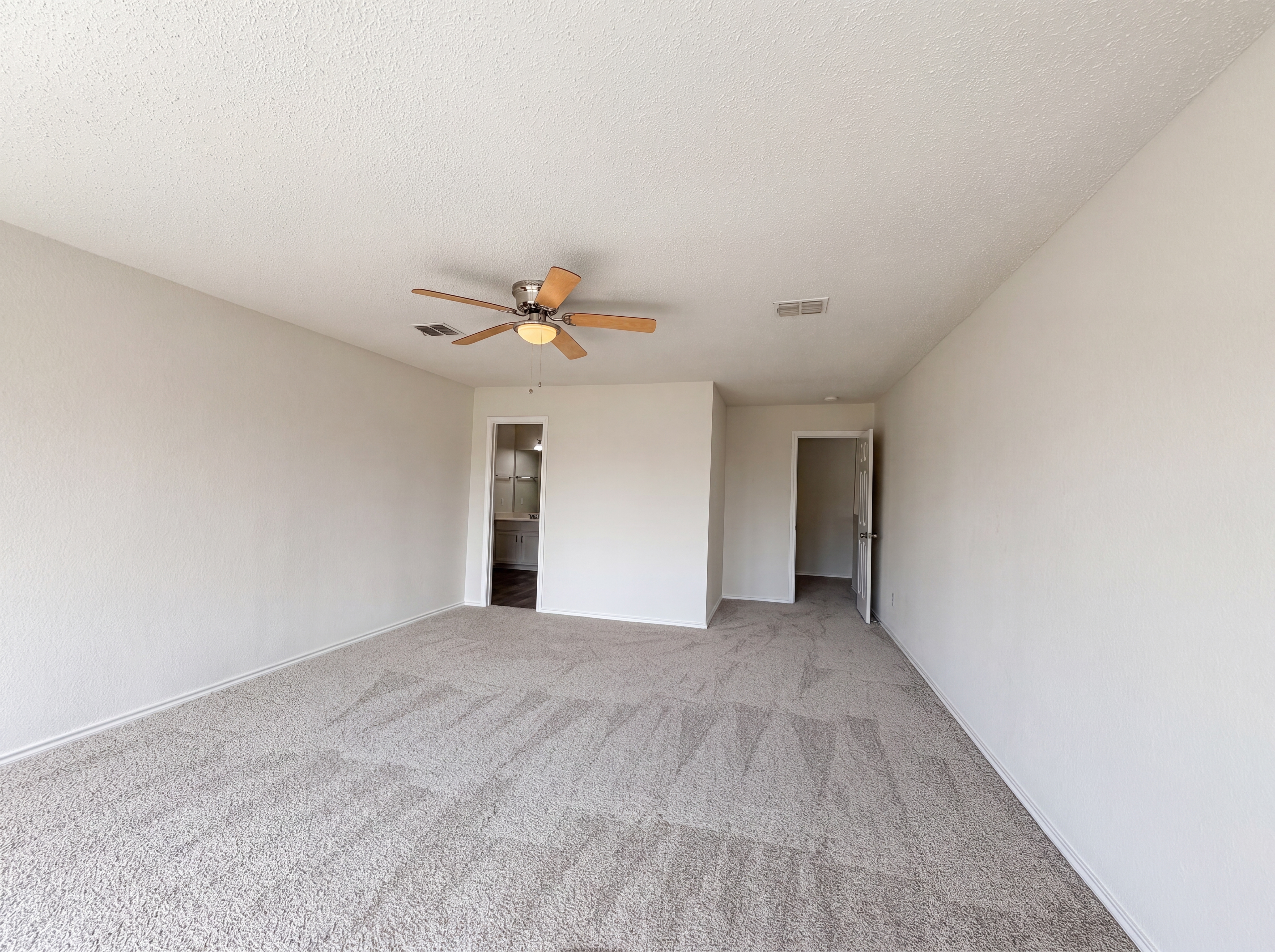 Photo 19 of 27 of 2320 Bantry Ln, Arlington, TX