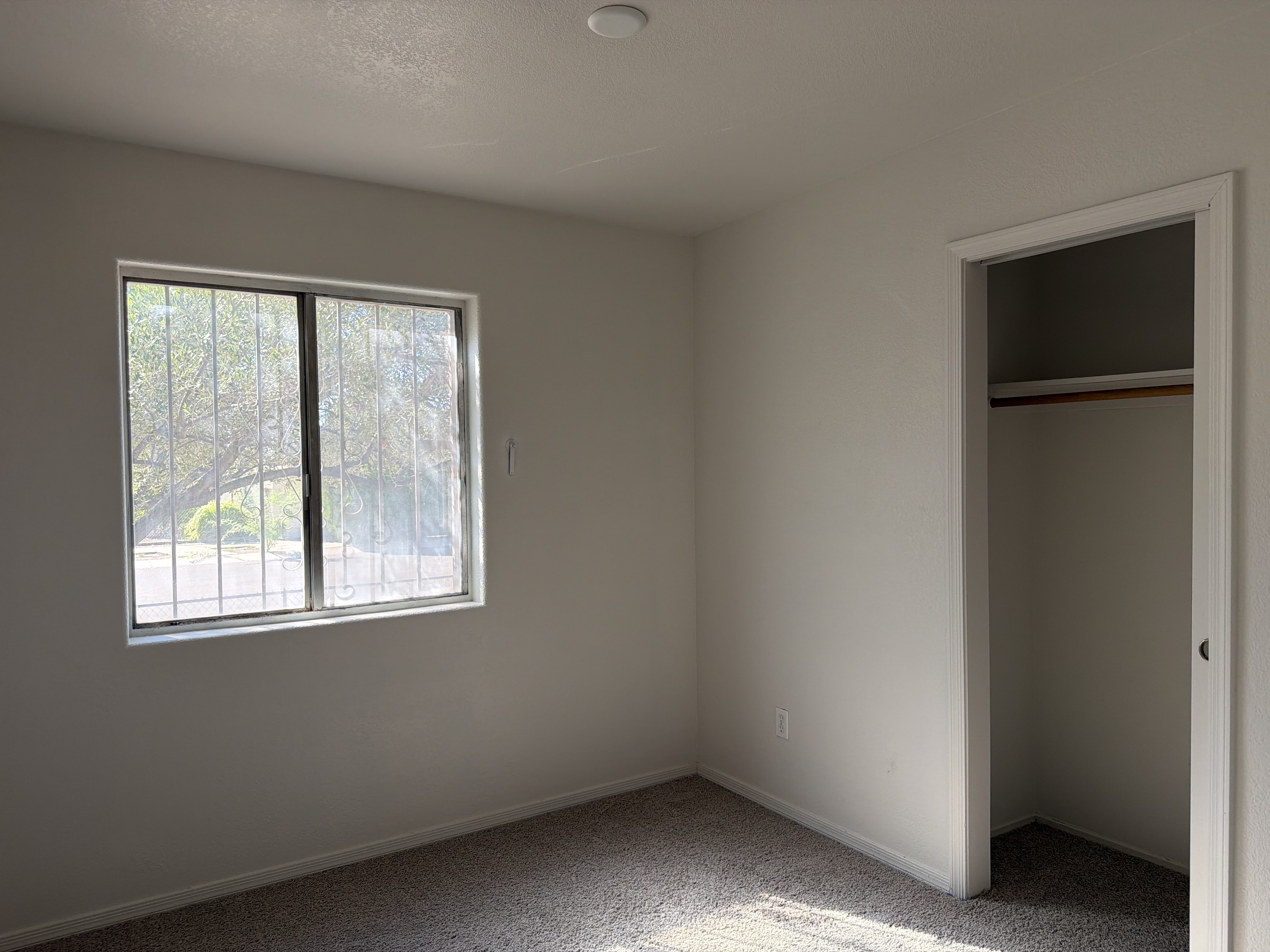 Photo 15 of 26 of 5349 S Greenway Dr, Tucson, AZ