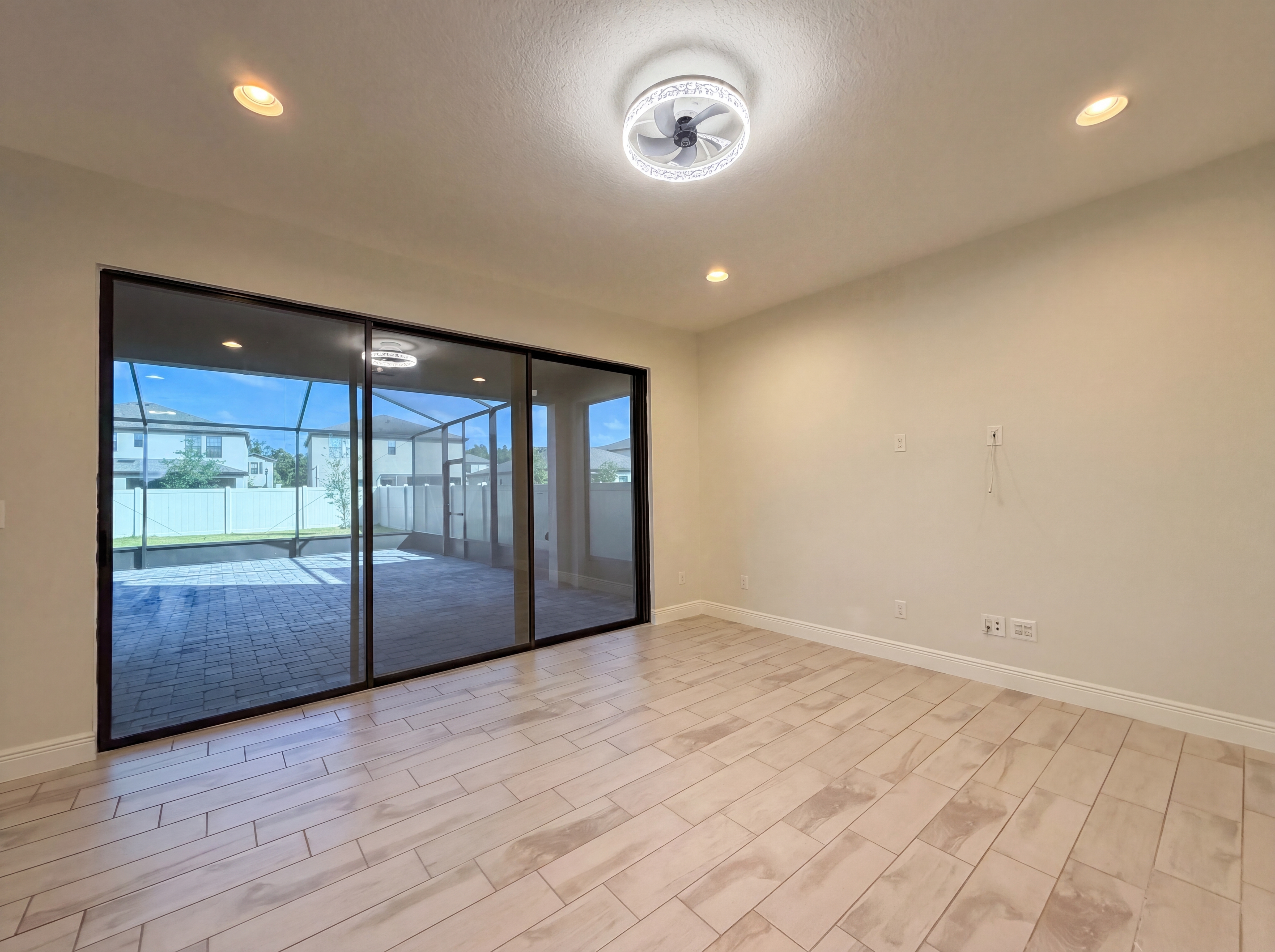 Photo 7 of 33 of 12643 Horseshoe Bend Dr, Lithia, FL