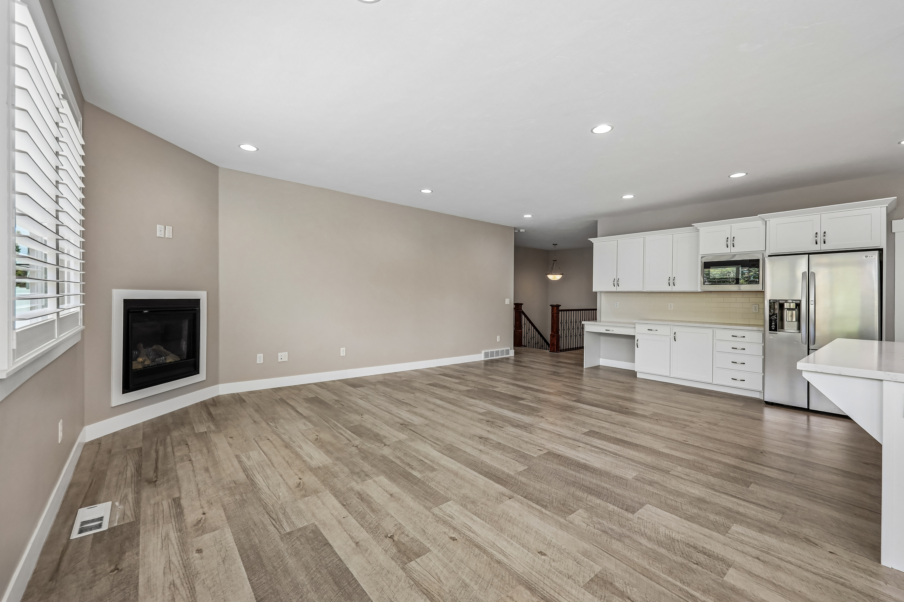 Photo 14 of 41 of 11512 S 4135 W, South Jordan, UT