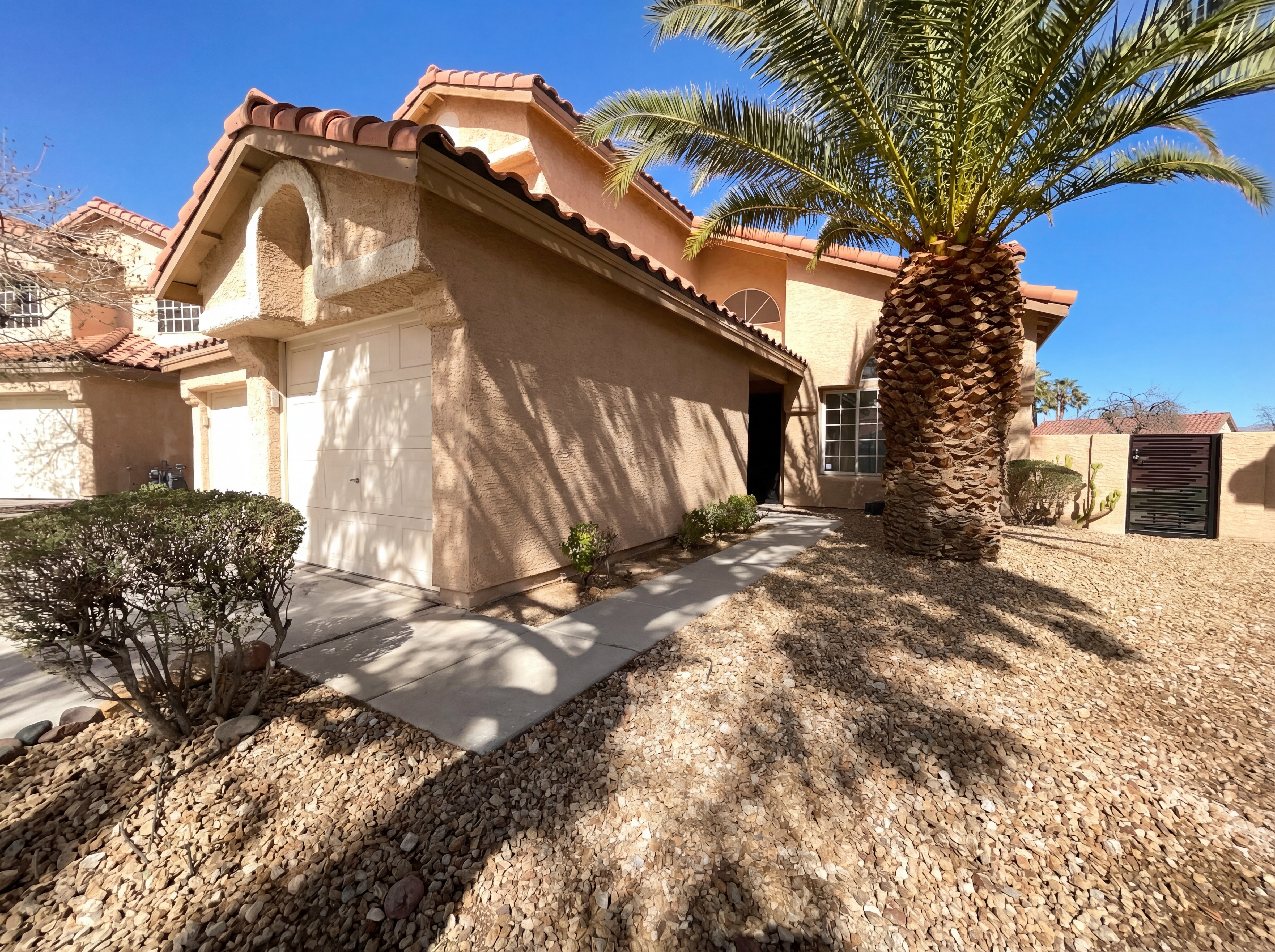 Photo 13 of 26 of 7848 Desert Bell Ave, Las Vegas, NV