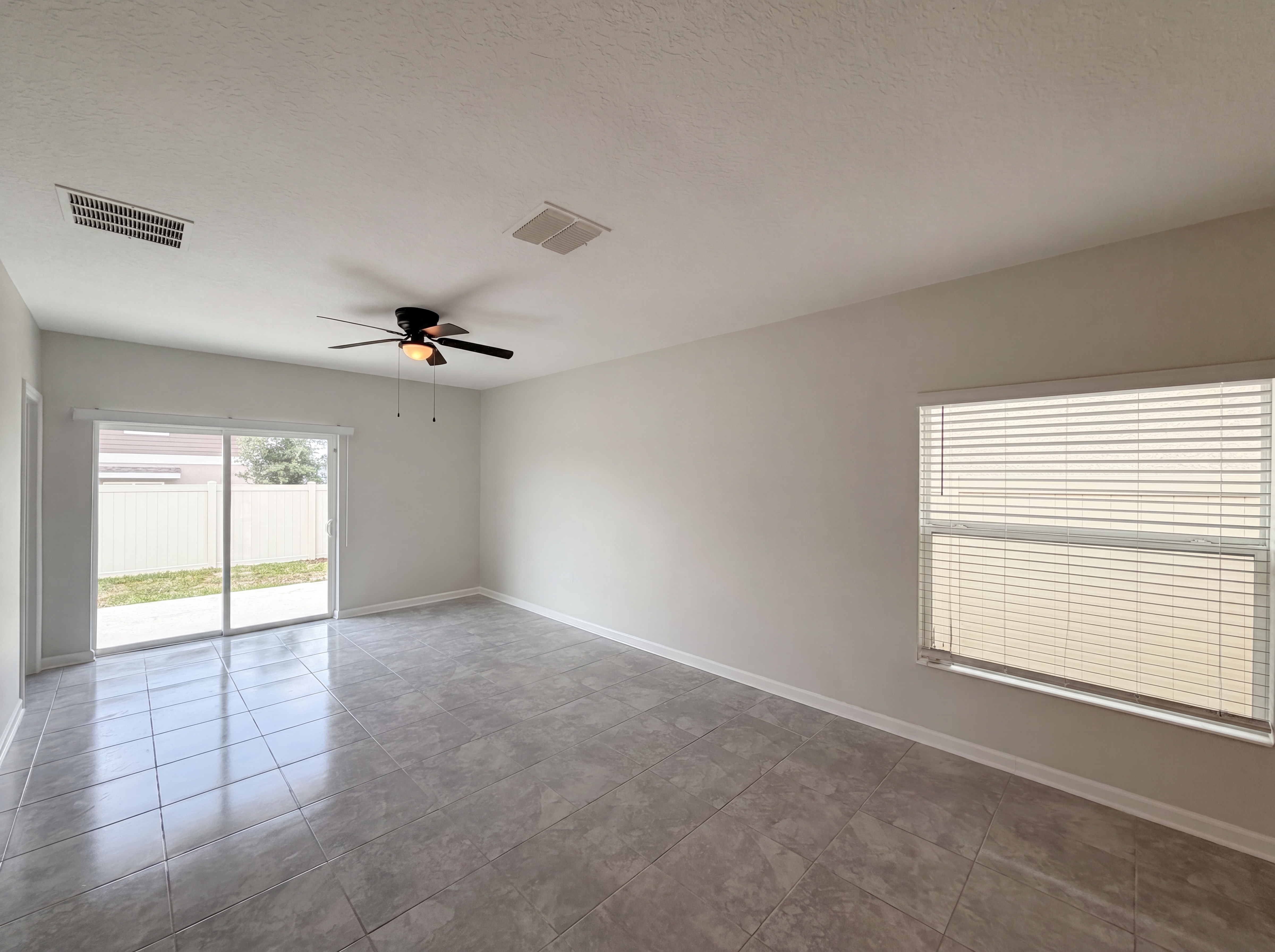 Photo 10 of 21 of 2307 Burney Falls Ln, Davenport, FL