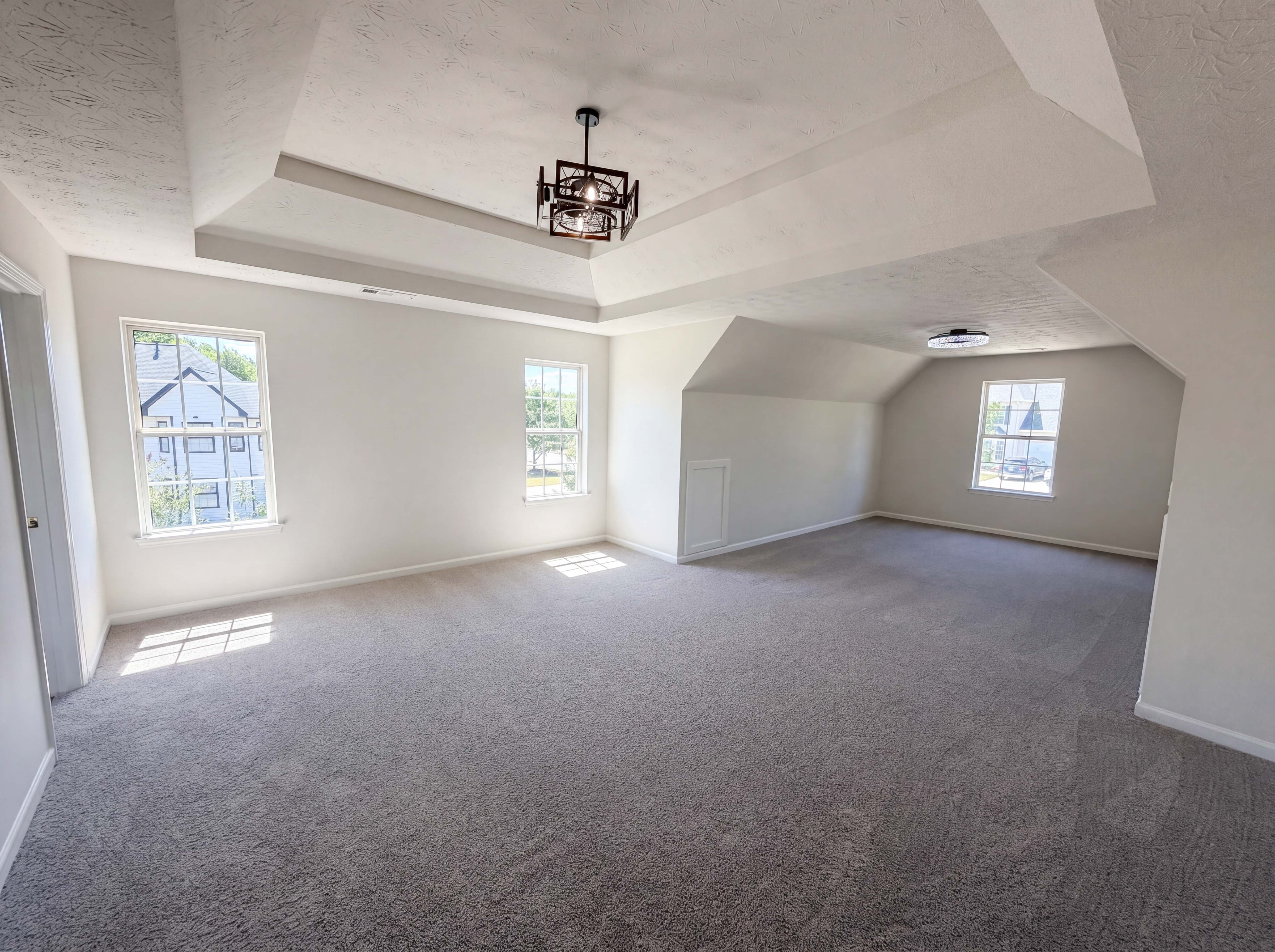 Photo 9 of 25 of 2925 Lake Port Dr, Snellville, GA