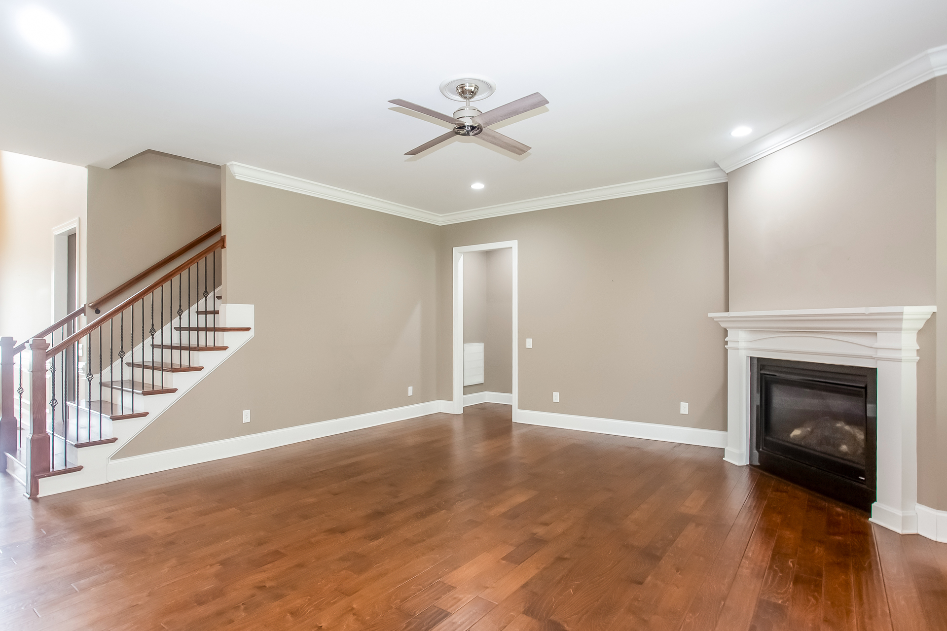 Photo 9 of 37 of 205 N Centurion Ln, Mount Holly, NC