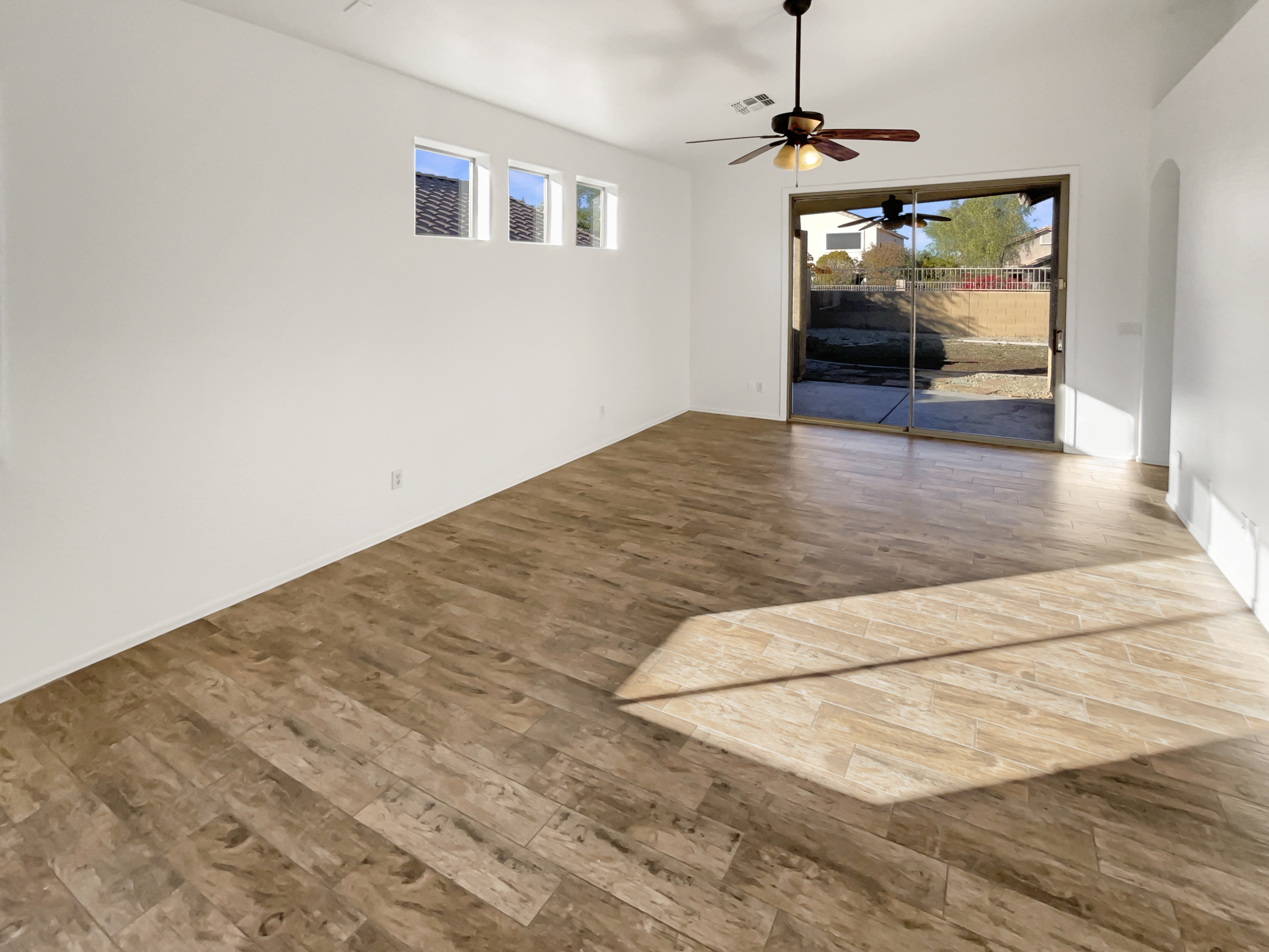 Photo 19 of 27 of 18184 W Desert Blossom Dr, Goodyear, AZ