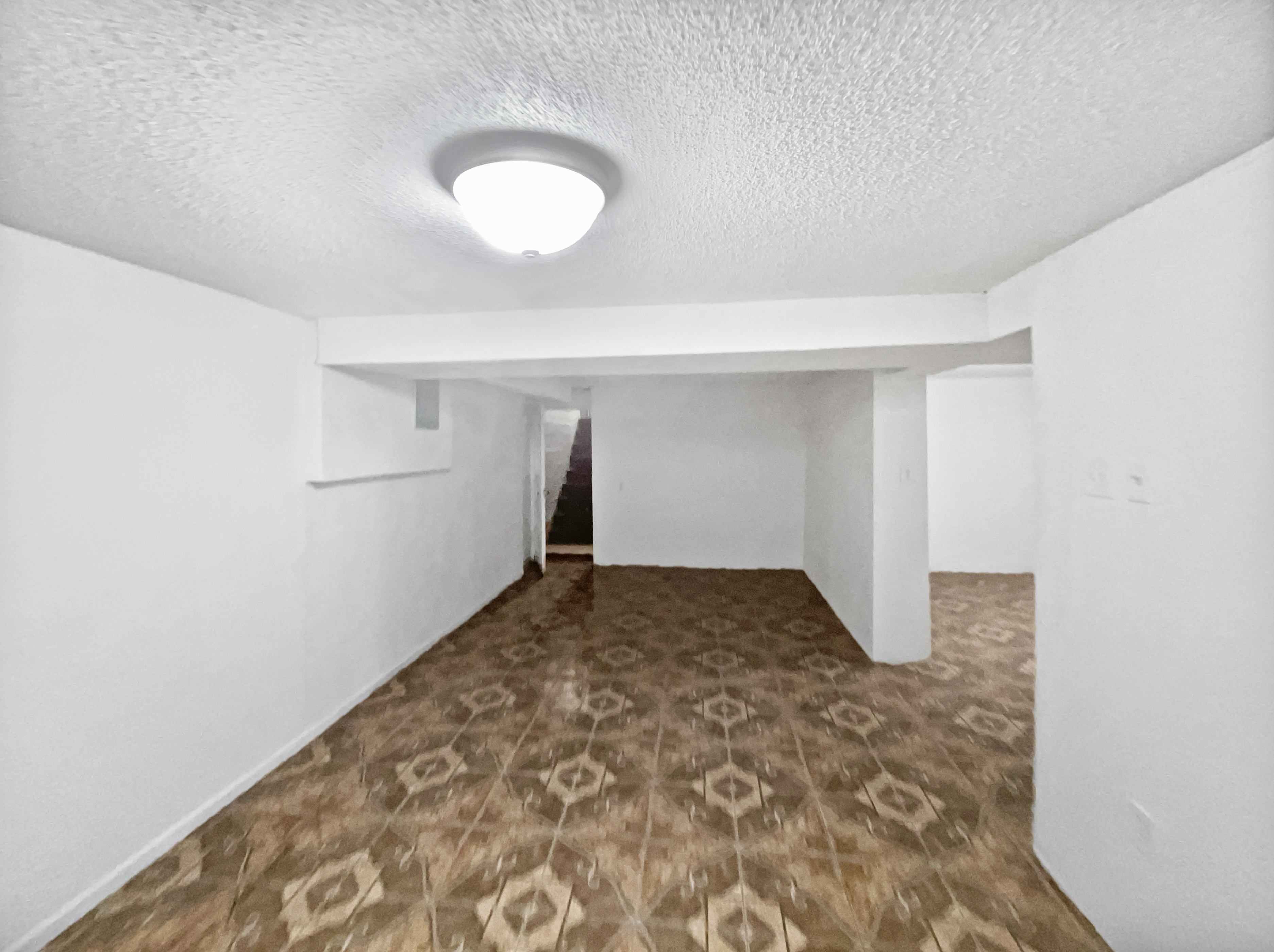 Photo 16 of 24 of 4958 N Lister Ave, Kansas City, MO