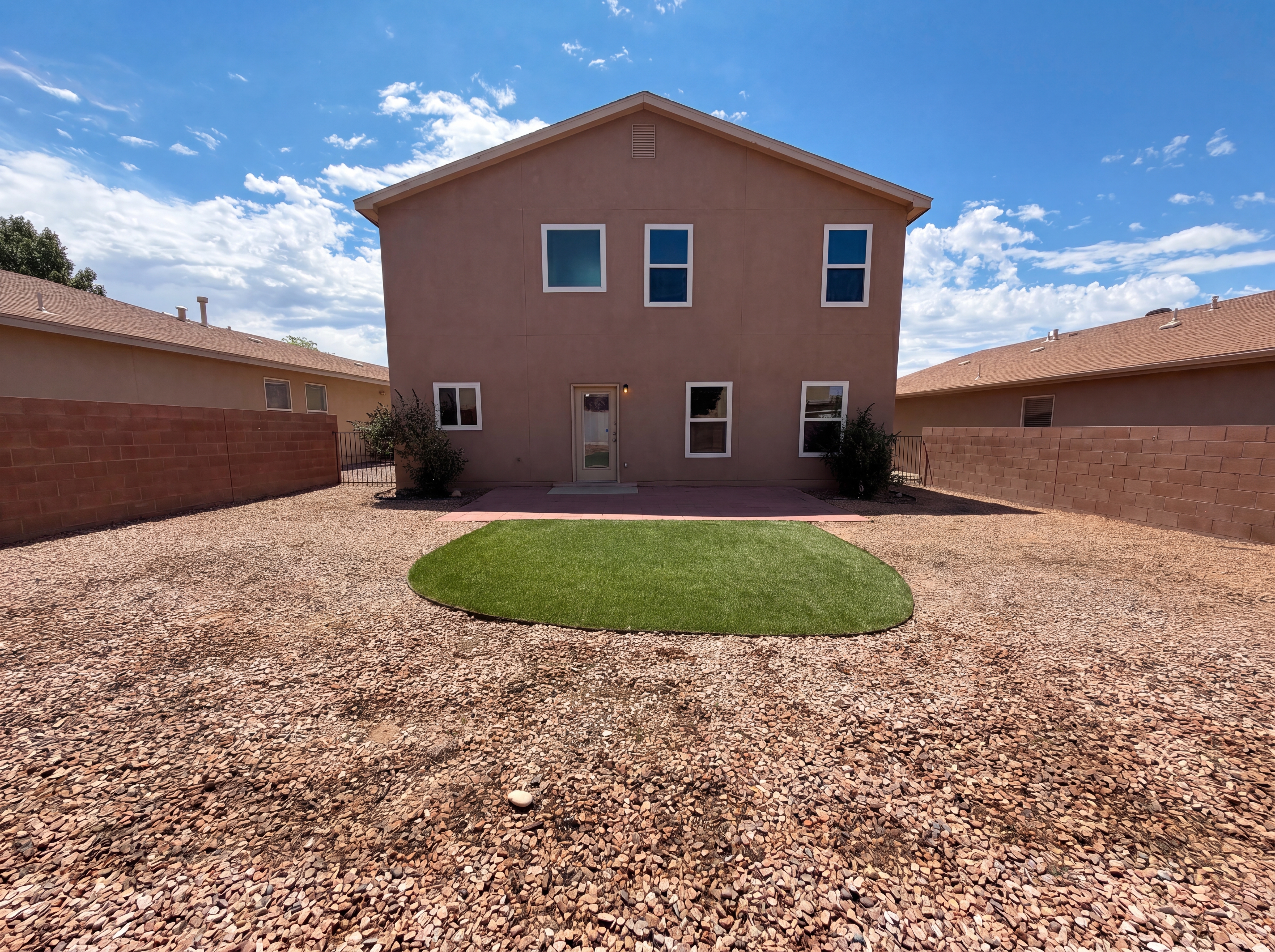 Photo 5 of 26 of 1309 Spruce Meadows Dr NE, Rio Rancho, NM