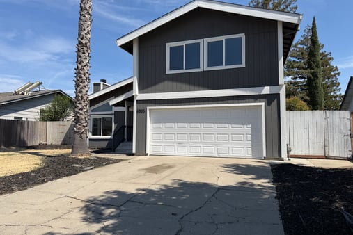 Photo 1 of 46 of 6005 La Castana Way, Sacramento, CA