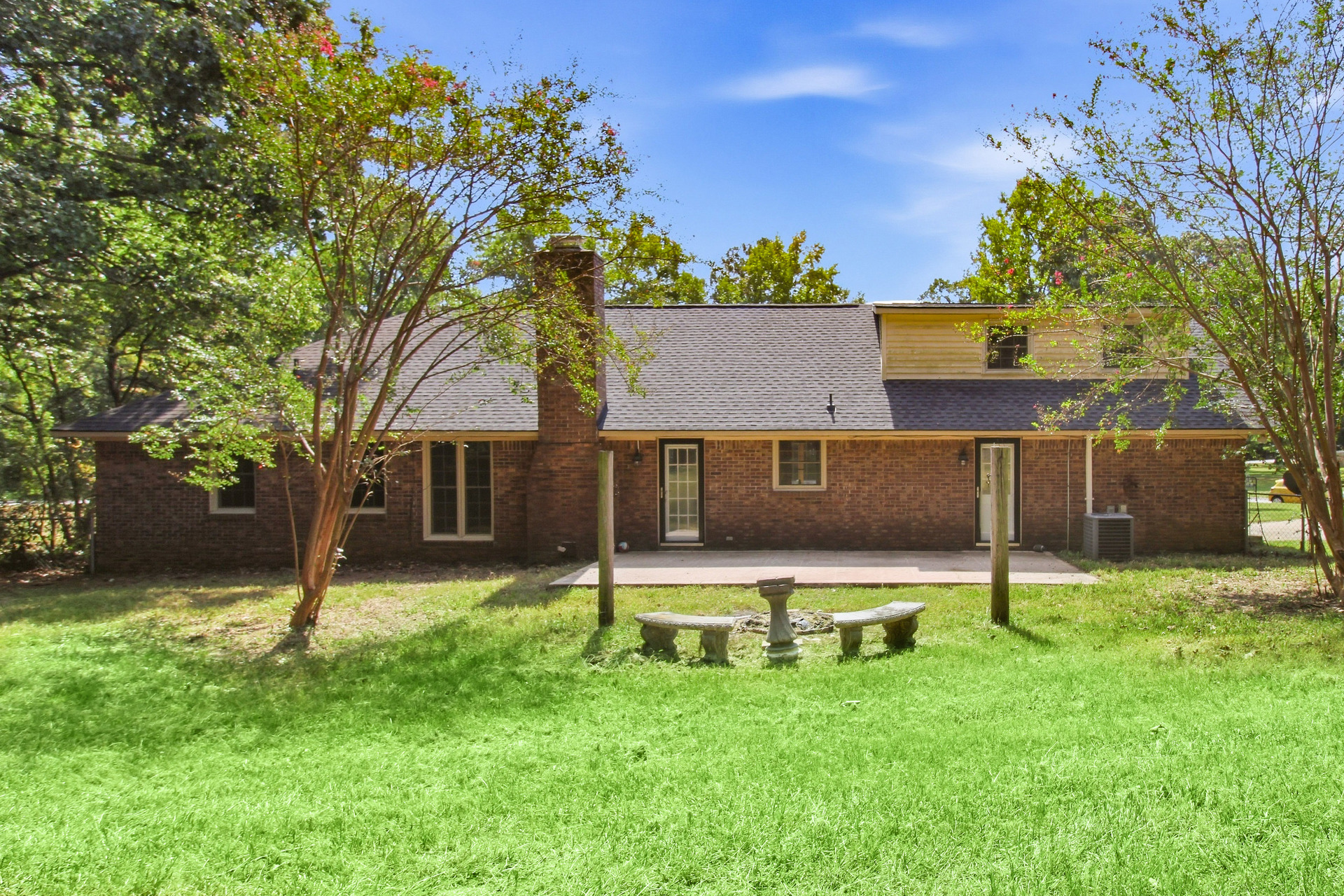 Photo 5 of 18 of 5991 Acton Rd, Dalzell, SC