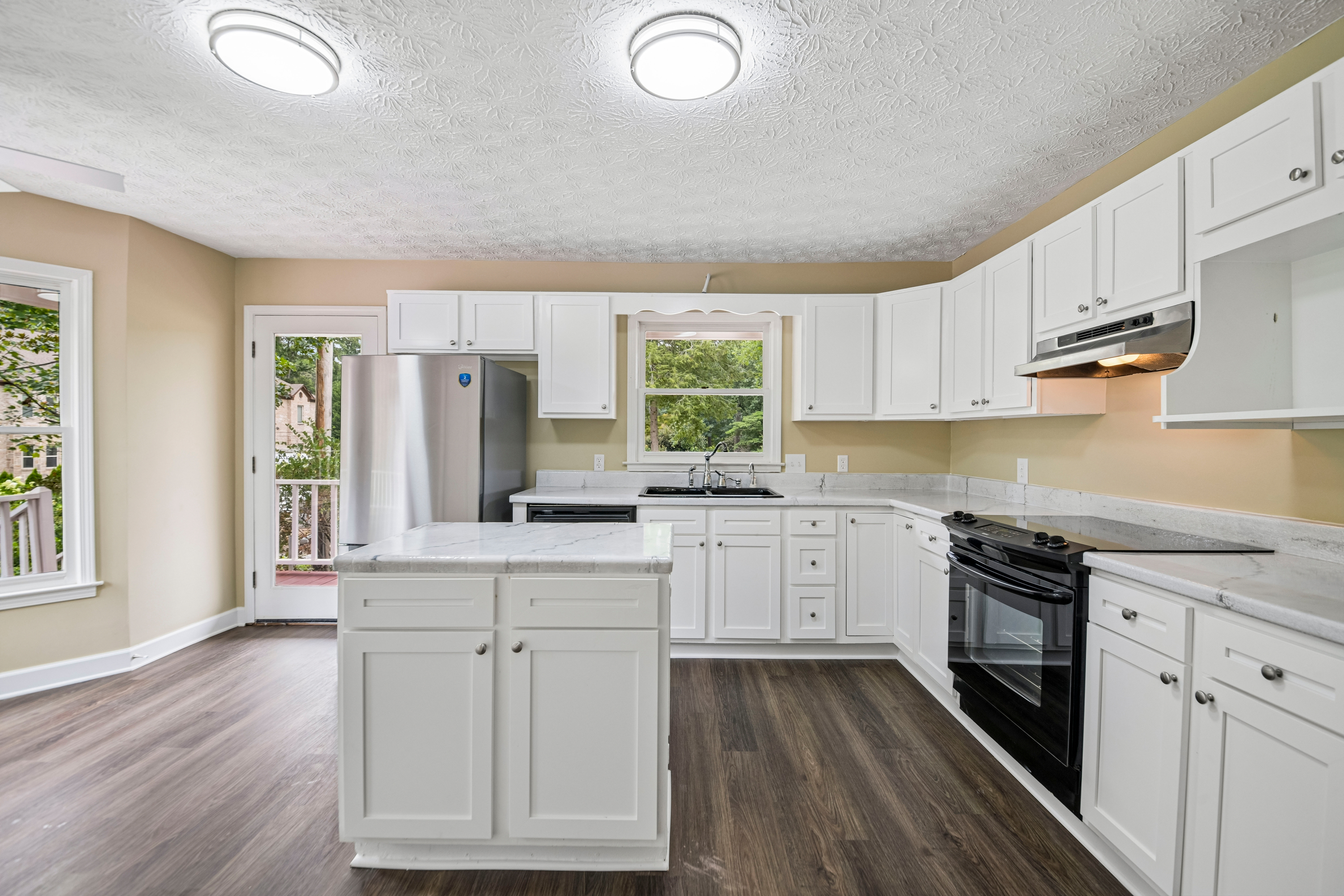 Photo 15 of 34 of 2321 Murdock Rd, Marietta, GA