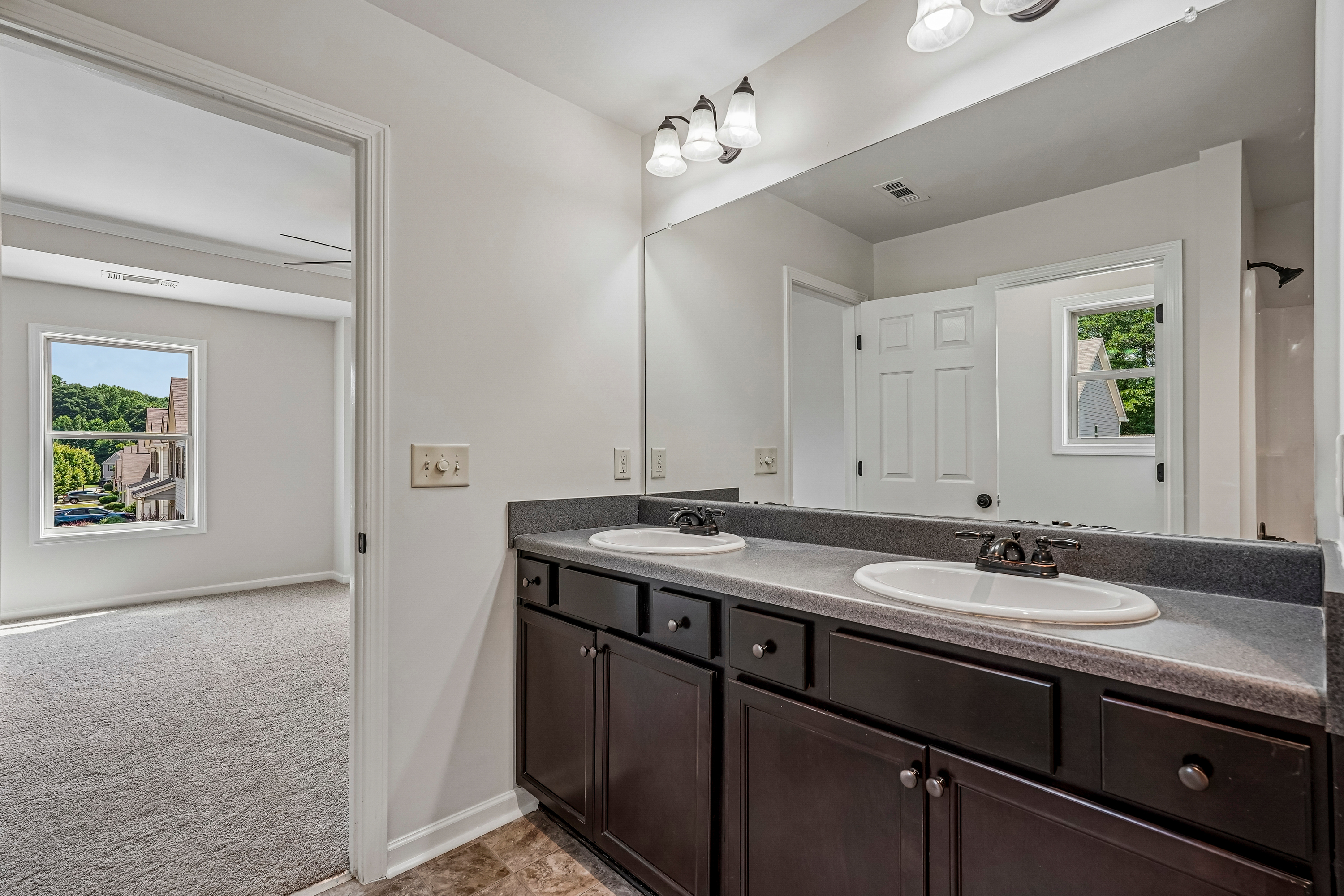 Photo 17 of 46 of 1151 Glenwyck Dr, Braselton, GA