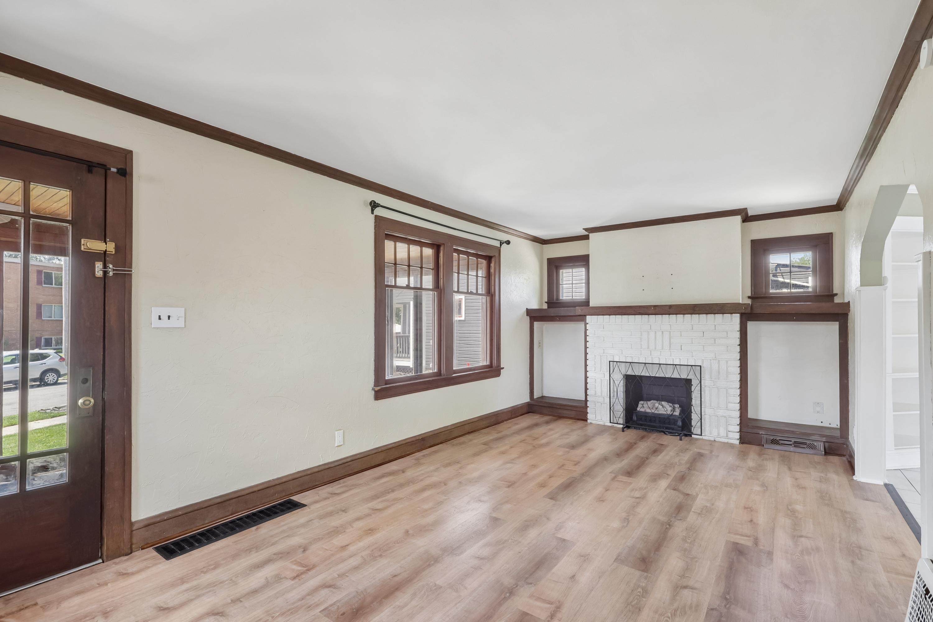 Photo 17 of 46 of 14606 Bartter Ave, Cleveland, OH