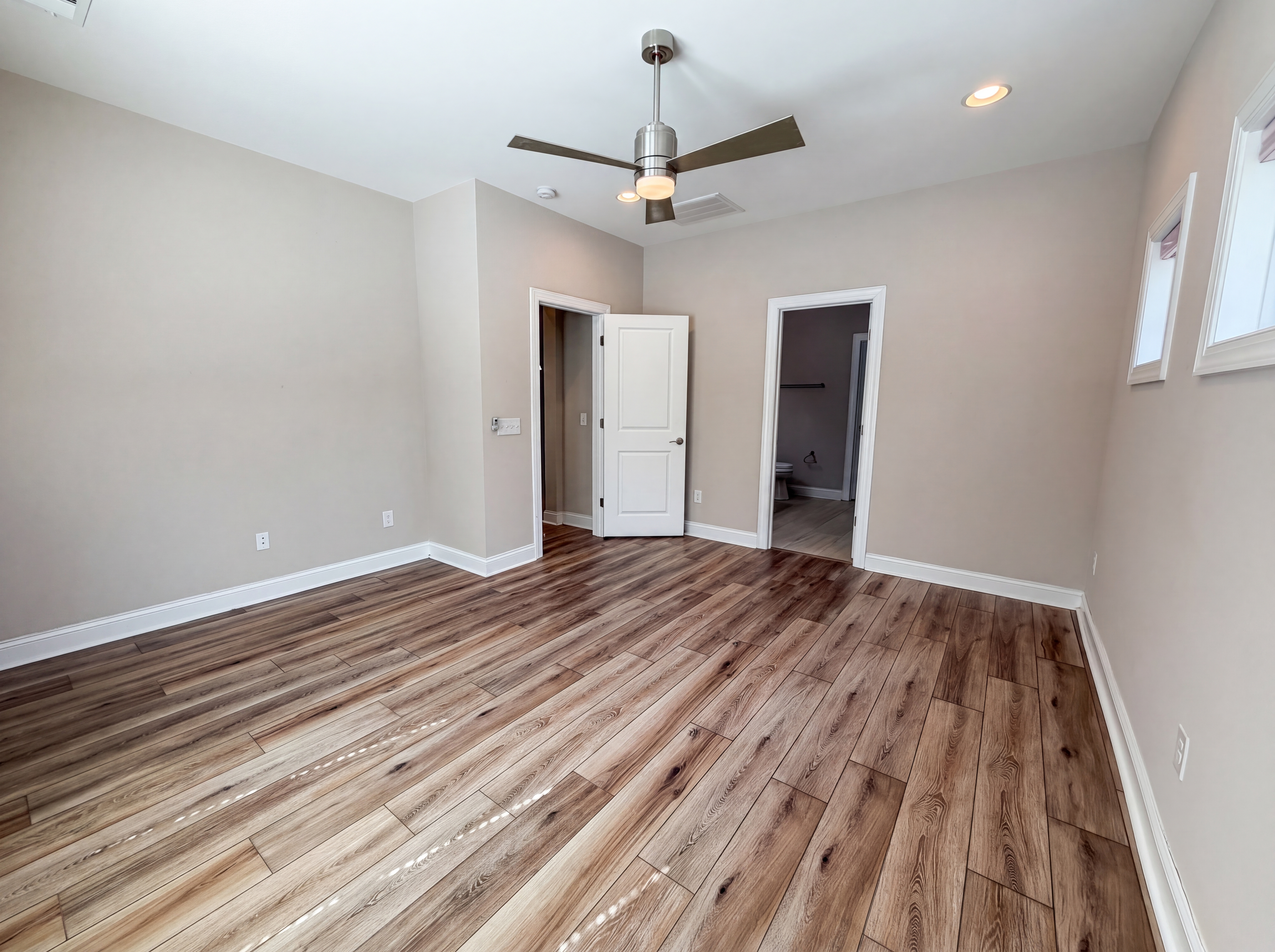 Photo 11 of 20 of 537 Nandina Dr, Goose Creek, SC