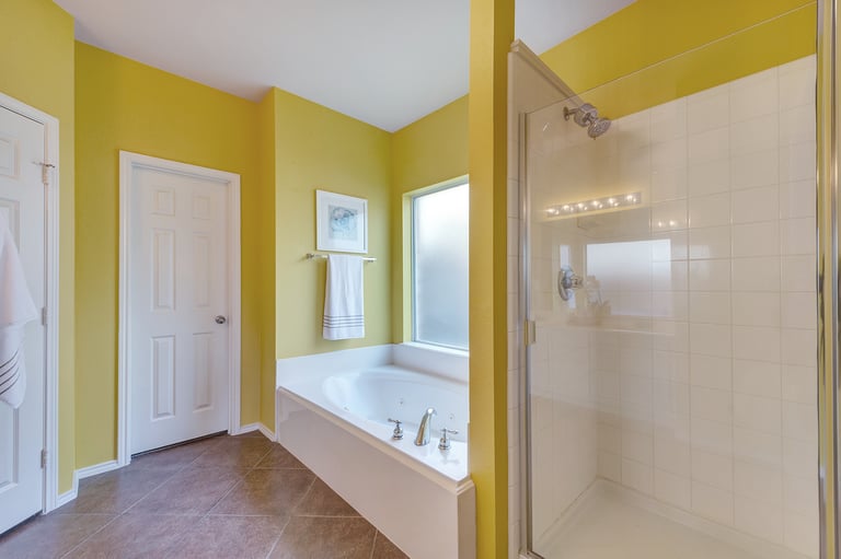 Photo 17 of 28 - 6035 Cedar Glen Dr, Grand Prairie, TX 75052