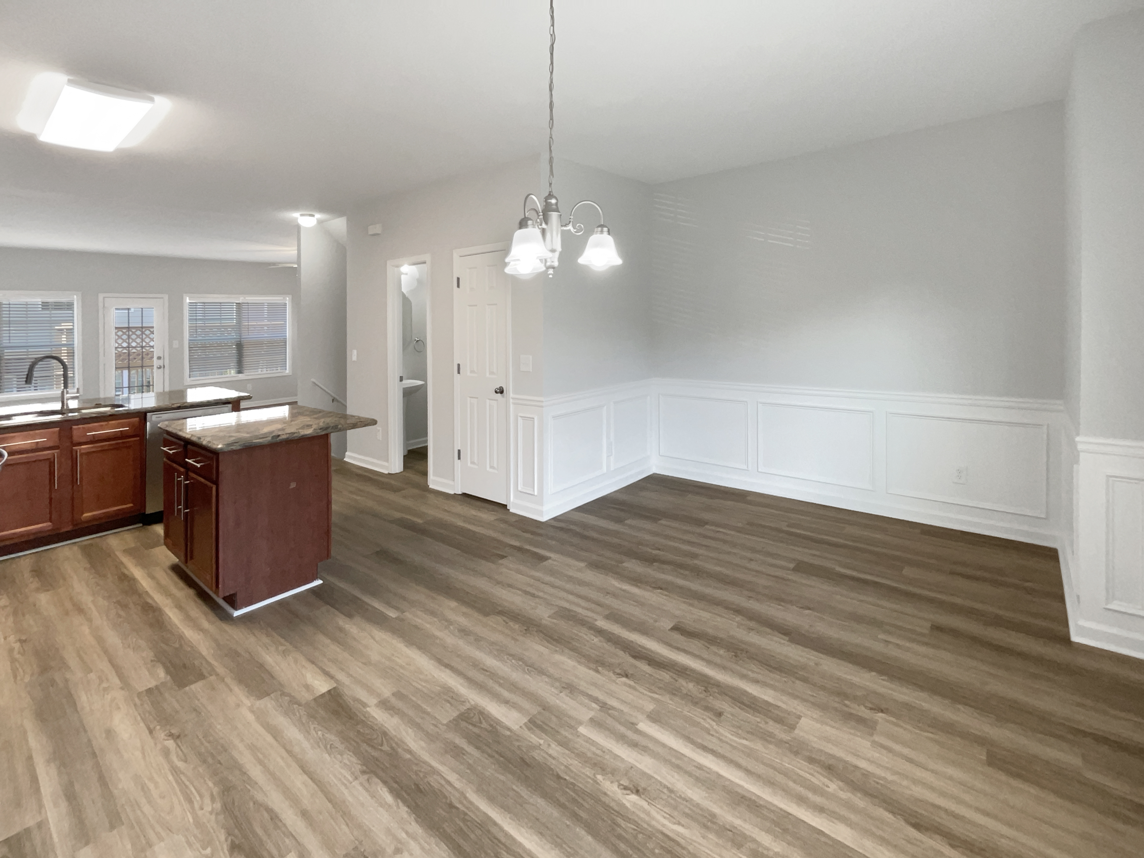 Photo 30 of 52 of 1622 Halliard Dr, Lawrenceville, GA
