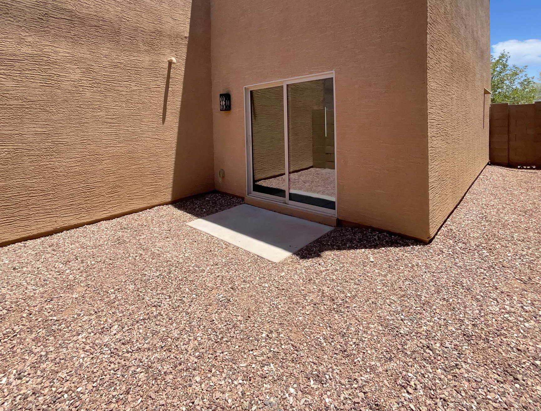Photo 8 of 25 of 8218 W Illini St, Phoenix, AZ