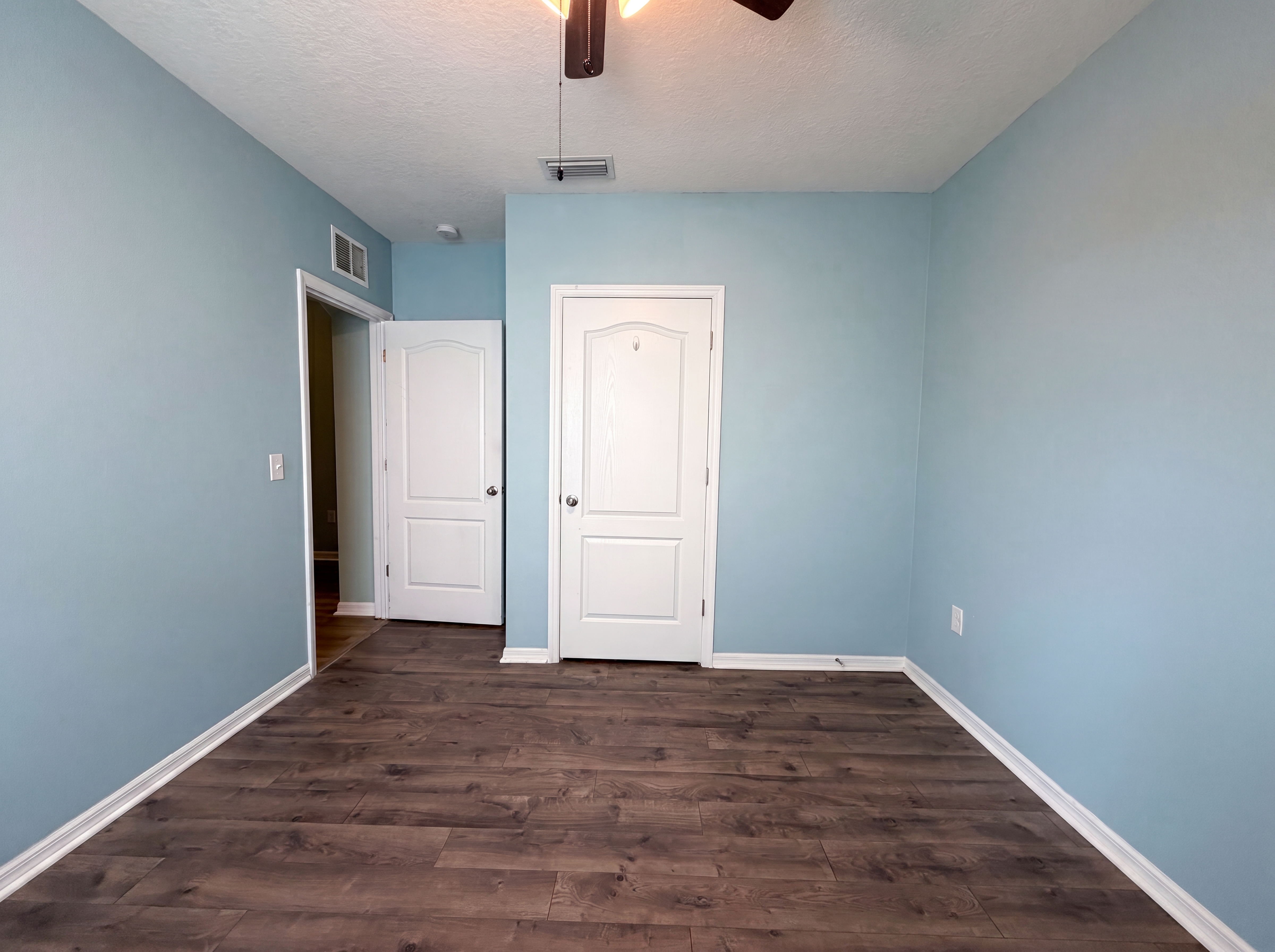 Photo 16 of 25 of 5805 71st St E, Palmetto, FL