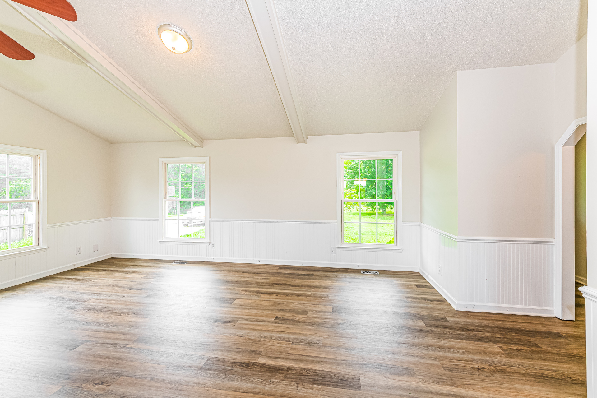 Photo 3 of 21 of 2919 Glebe Rd, Henderson, NC
