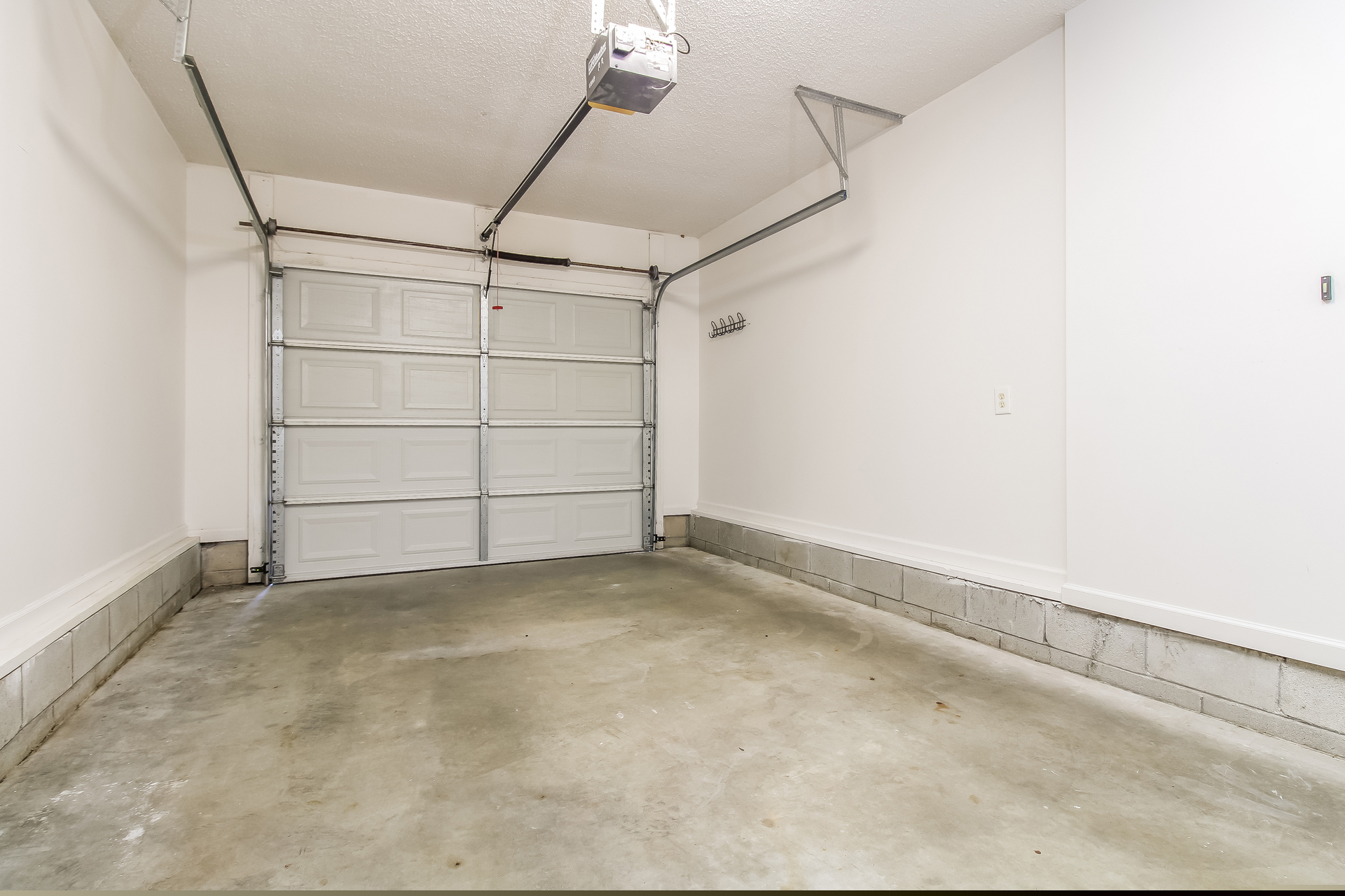 Photo 16 of 19 of 2753 Winterbrook Dr, Florence, SC