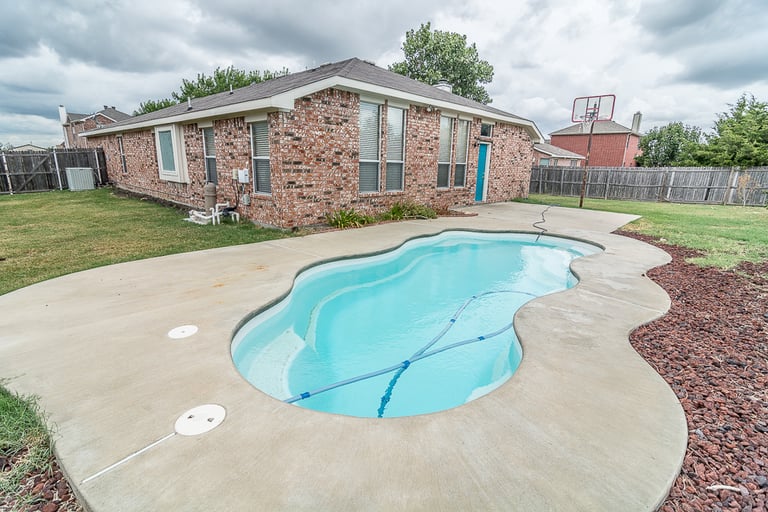 Photo 21 of 21 - 410 Stefhanie Dr, Celina, TX 75009