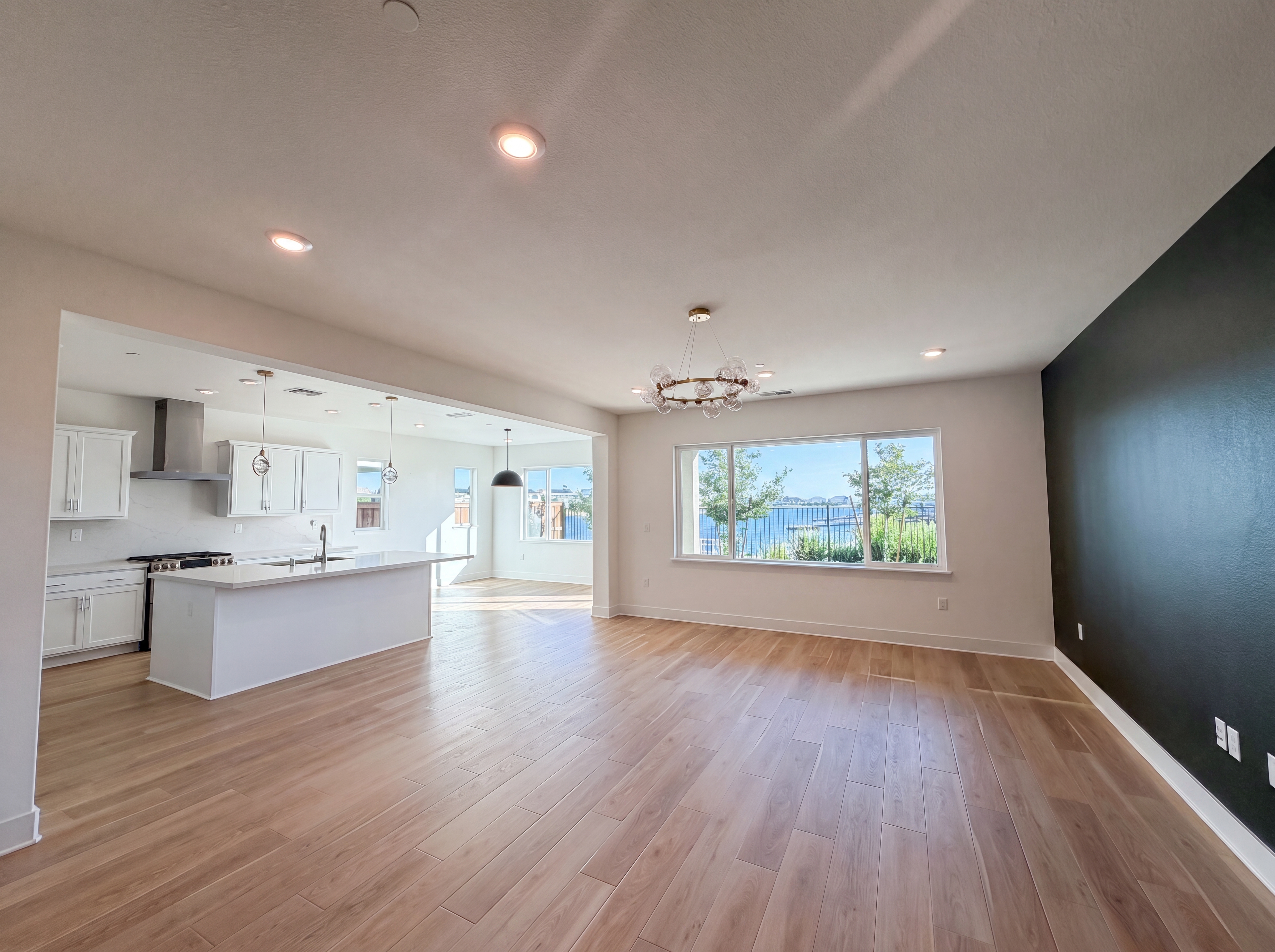 Photo 3 of 50 of 2743 Irish Meadow Way, Lathrop, CA