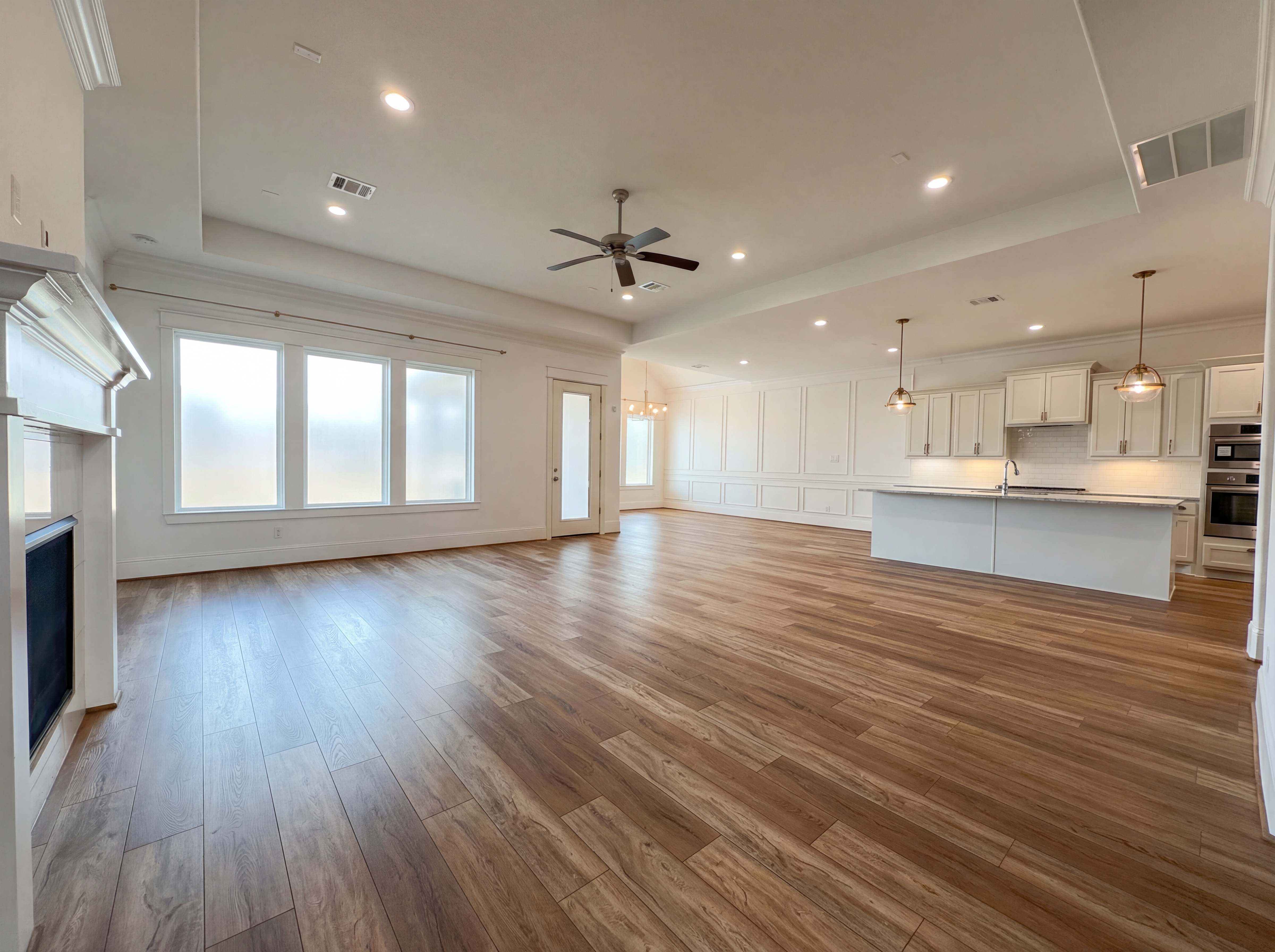 Photo 8 of 23 of 2333 Goldenglade Dr, Conroe, TX