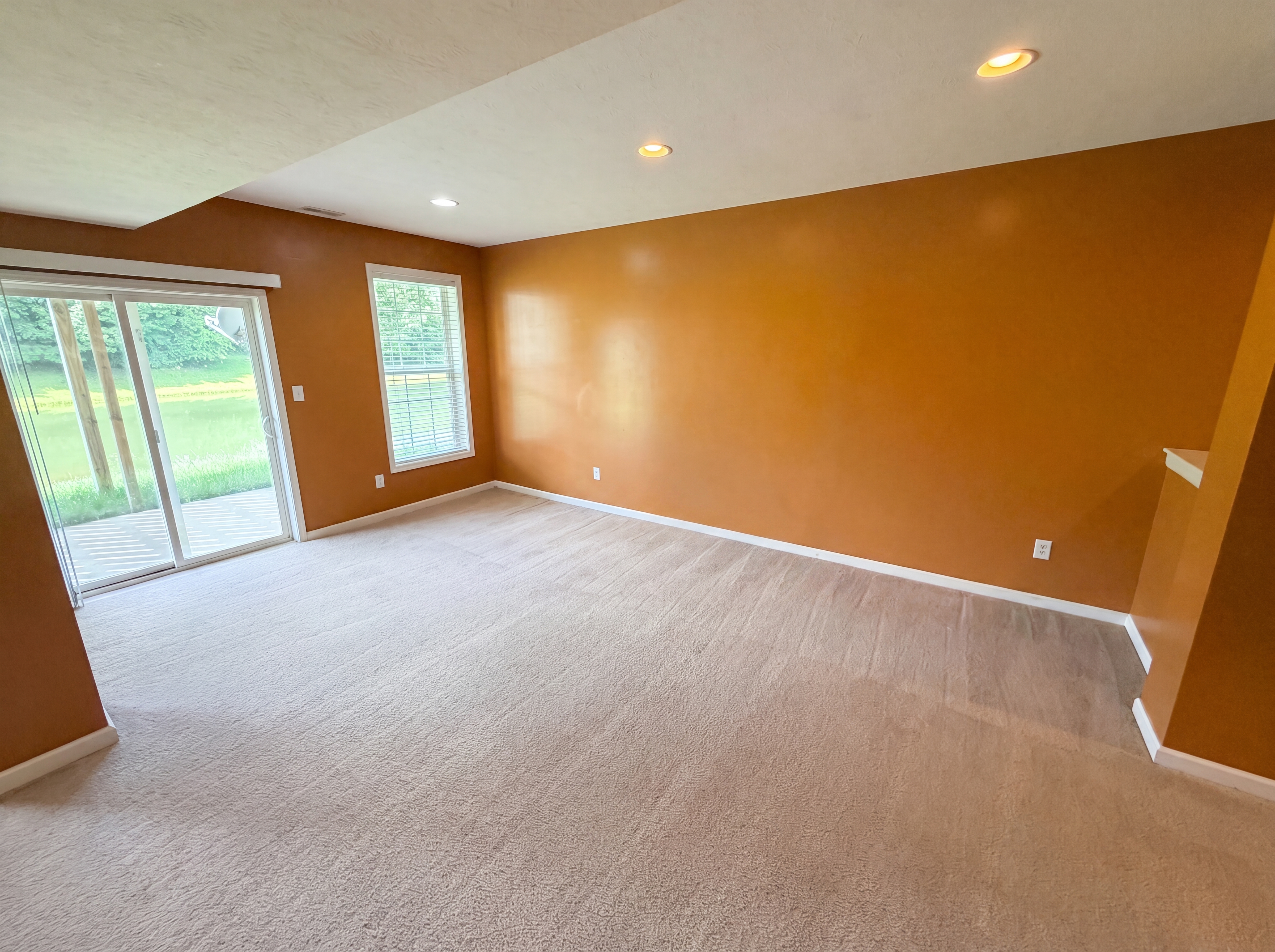 Photo 9 of 43 of 7212 Maple Bluff Pl, Indianapolis, IN