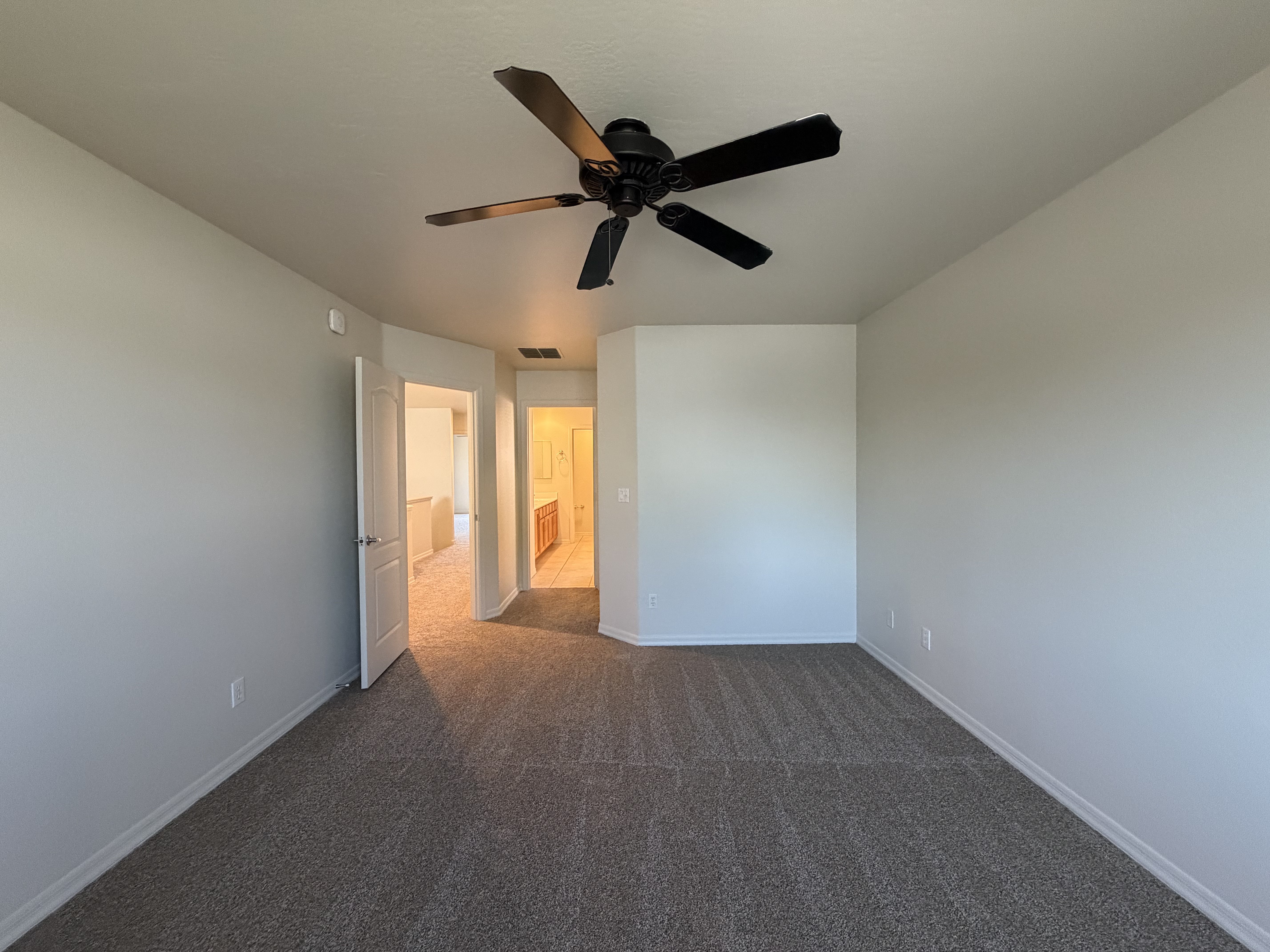Photo 19 of 33 of 4202 N 21st St, Phoenix, AZ