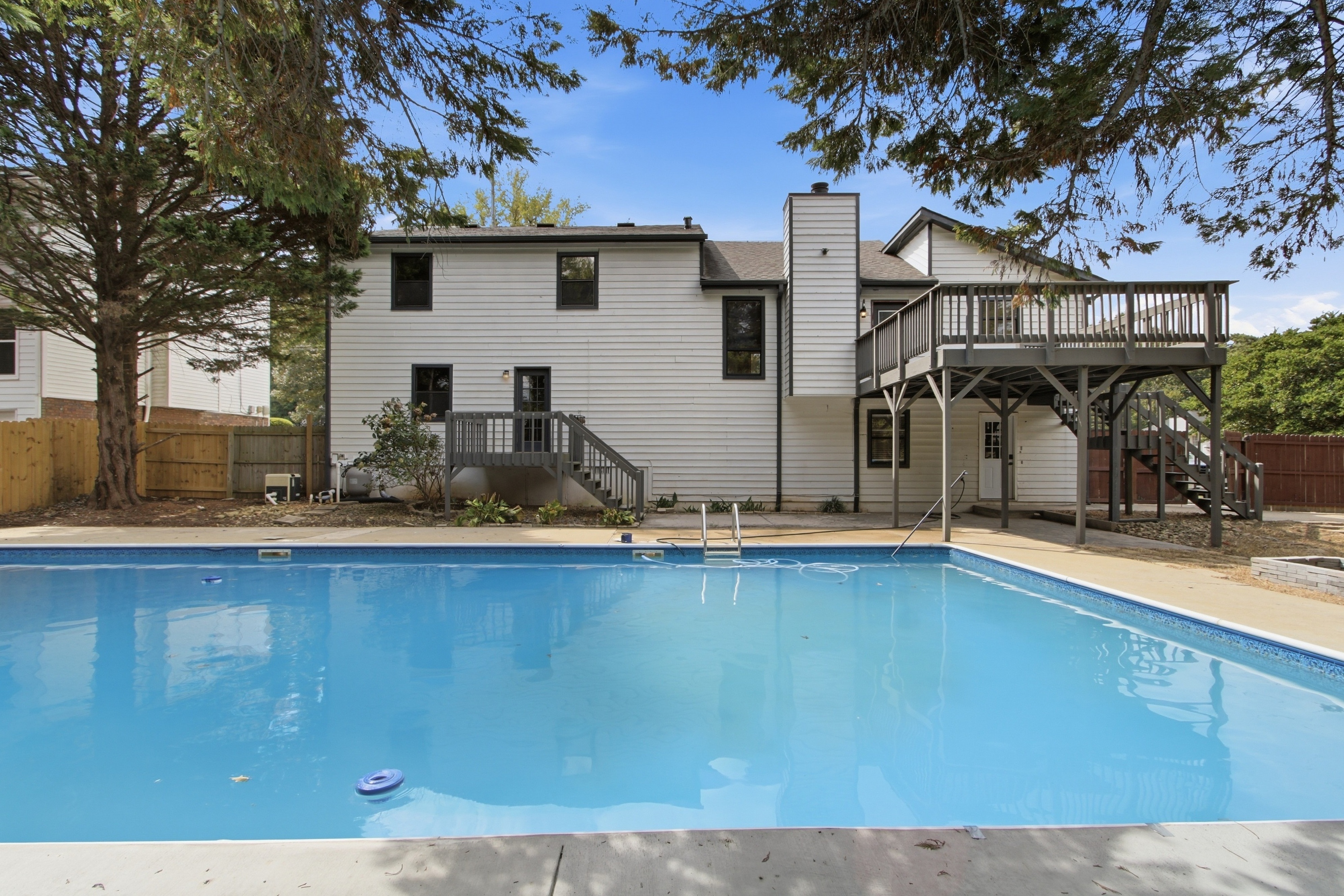 Photo 5 of 28 of 1907 Kemp Rd, Marietta, GA