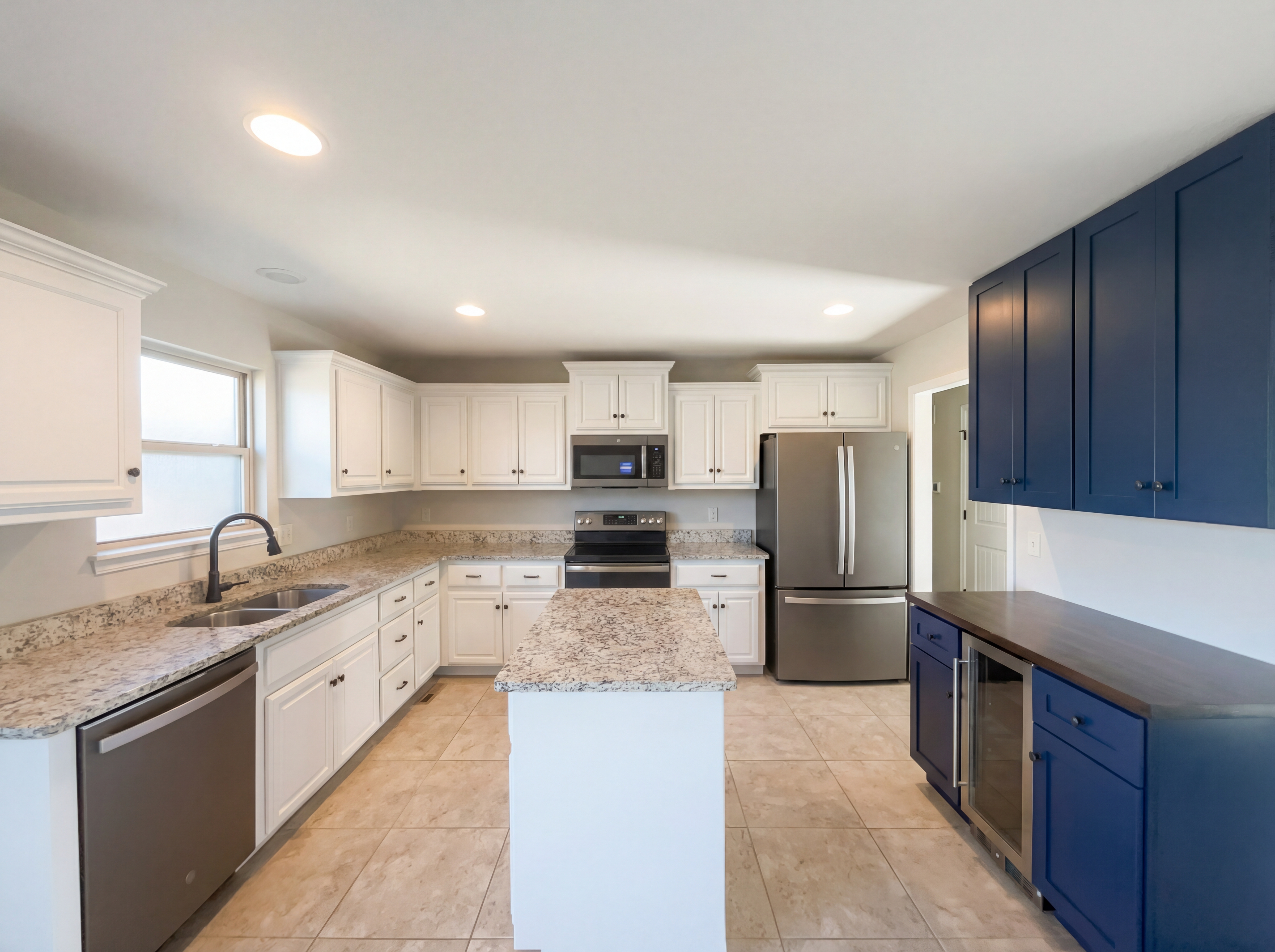 Photo 2 of 17 of 216 NE Greystone Way, Grain Valley, MO