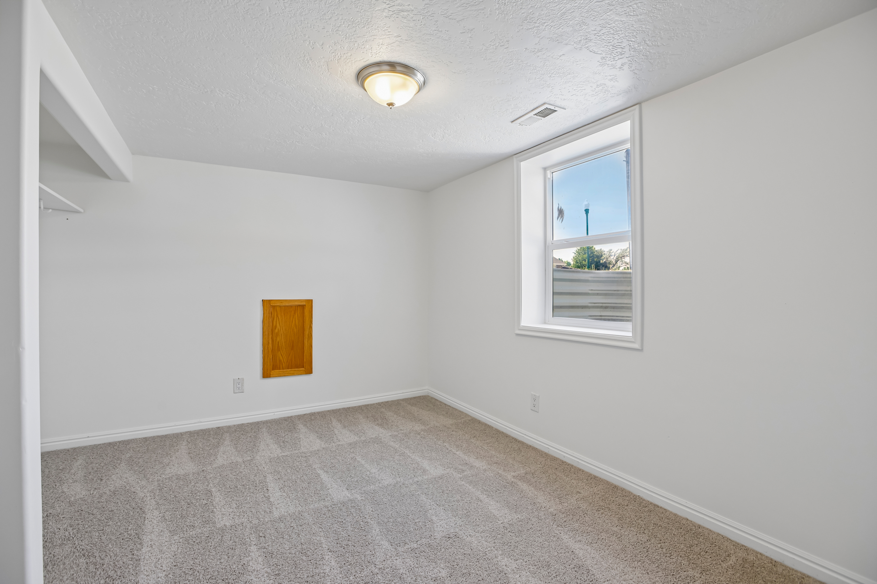 Photo 31 of 35 of 13235 S 2120 W, Riverton, UT