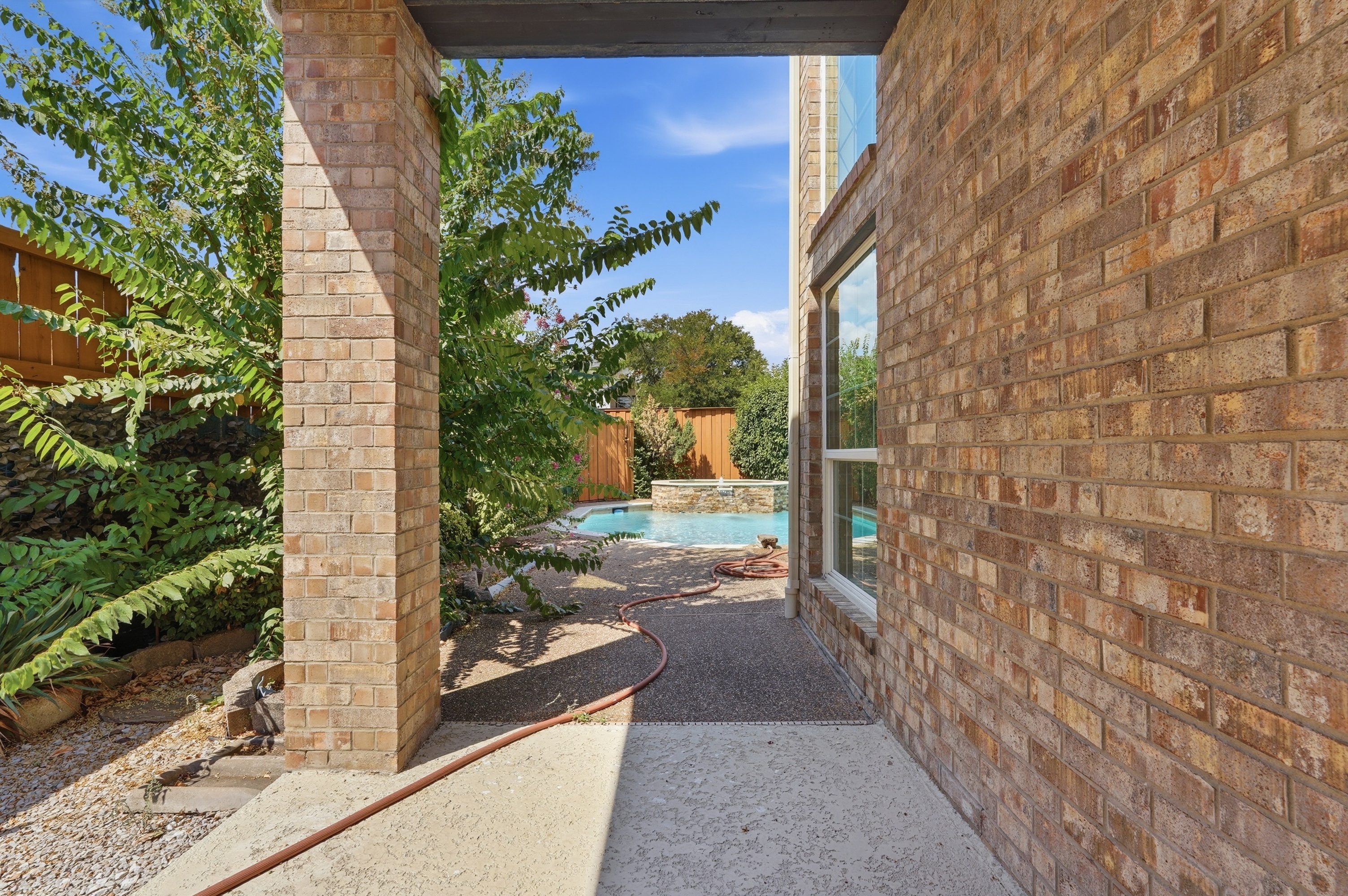 Photo 22 of 43 of 2741 Barrington Dr, Plano, TX