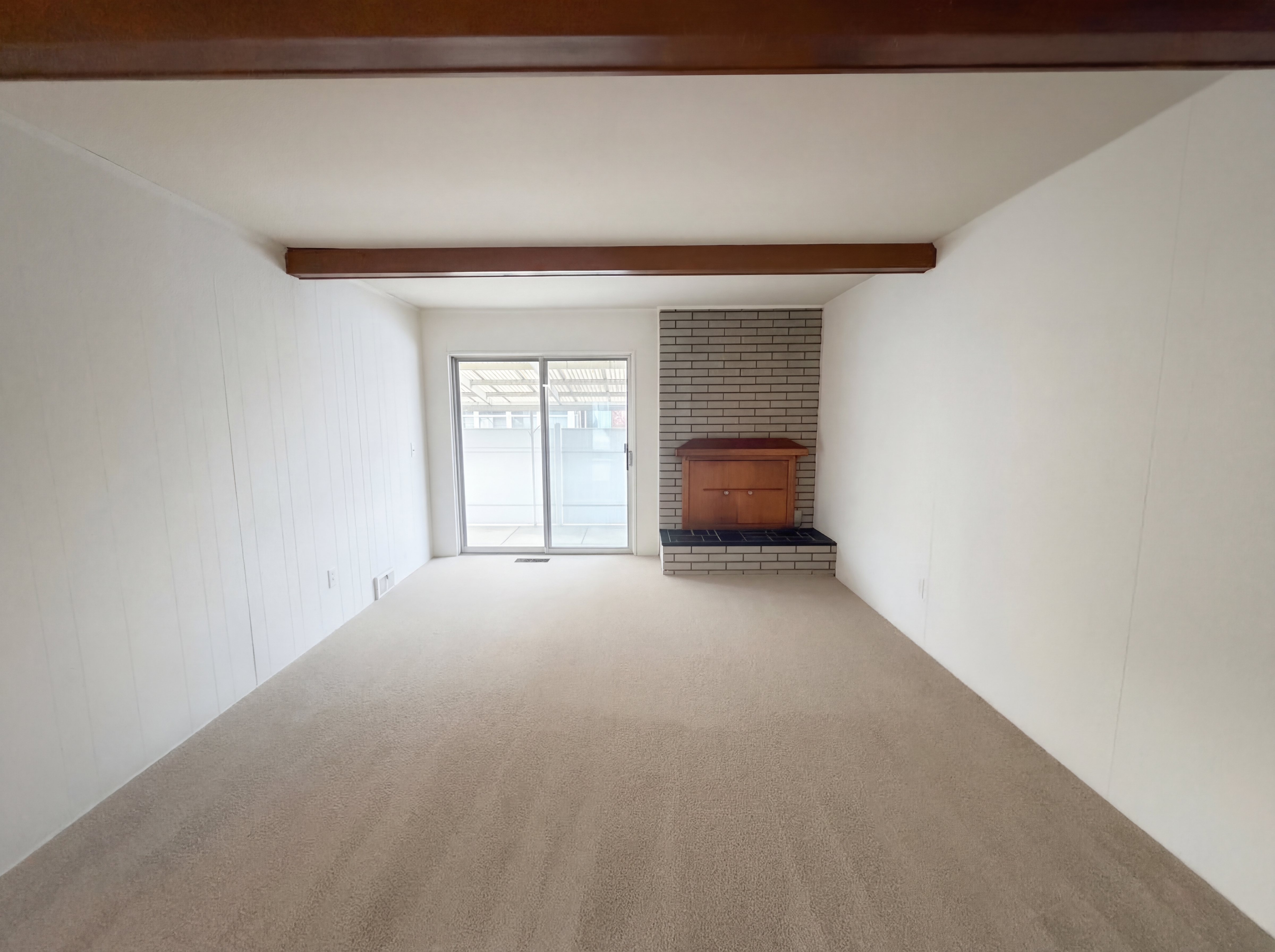 Photo 3 of 18 of 29467 Leemoor Dr, Southfield, MI