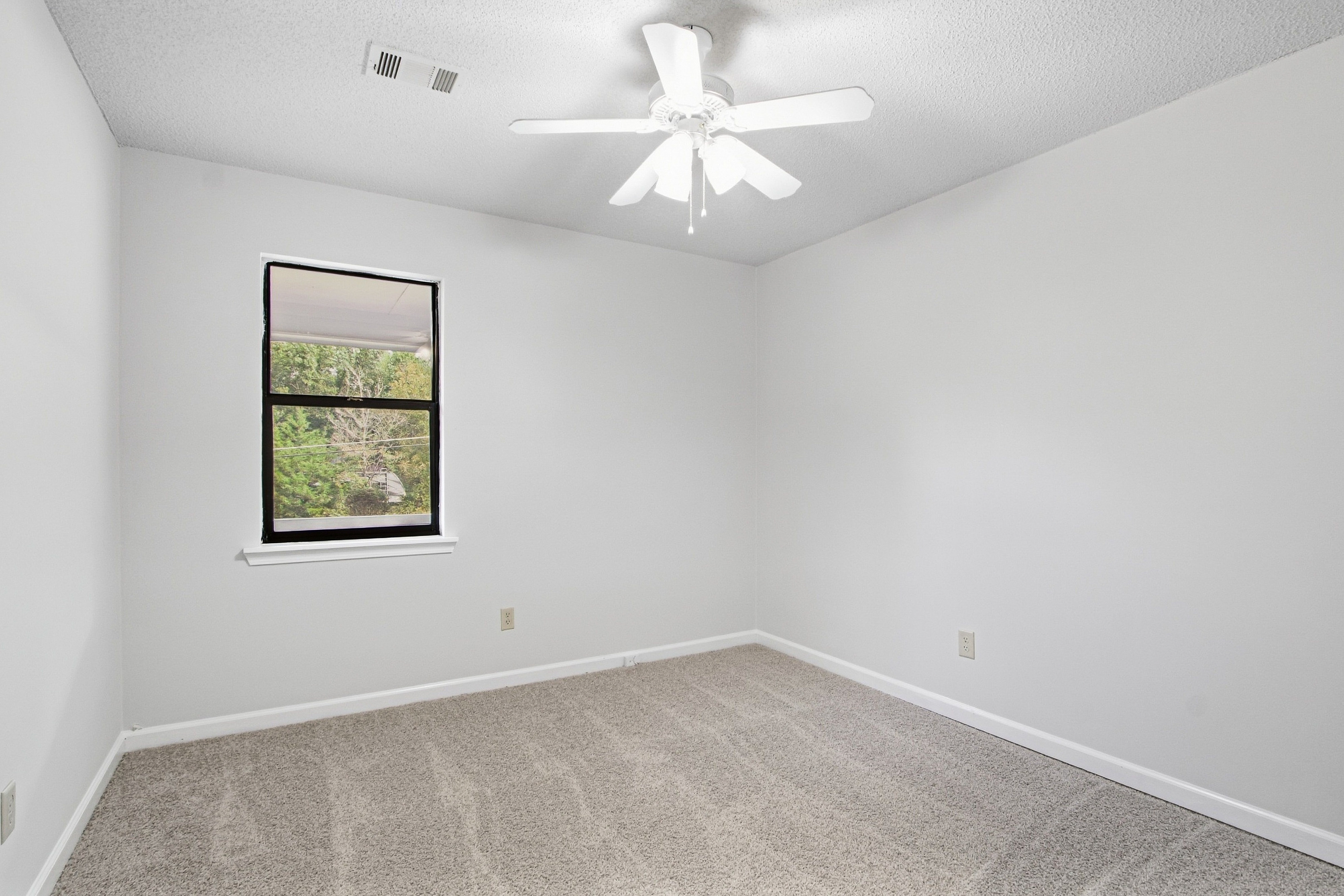 Photo 16 of 27 of 414 Jane Harris Rd, Dallas, GA