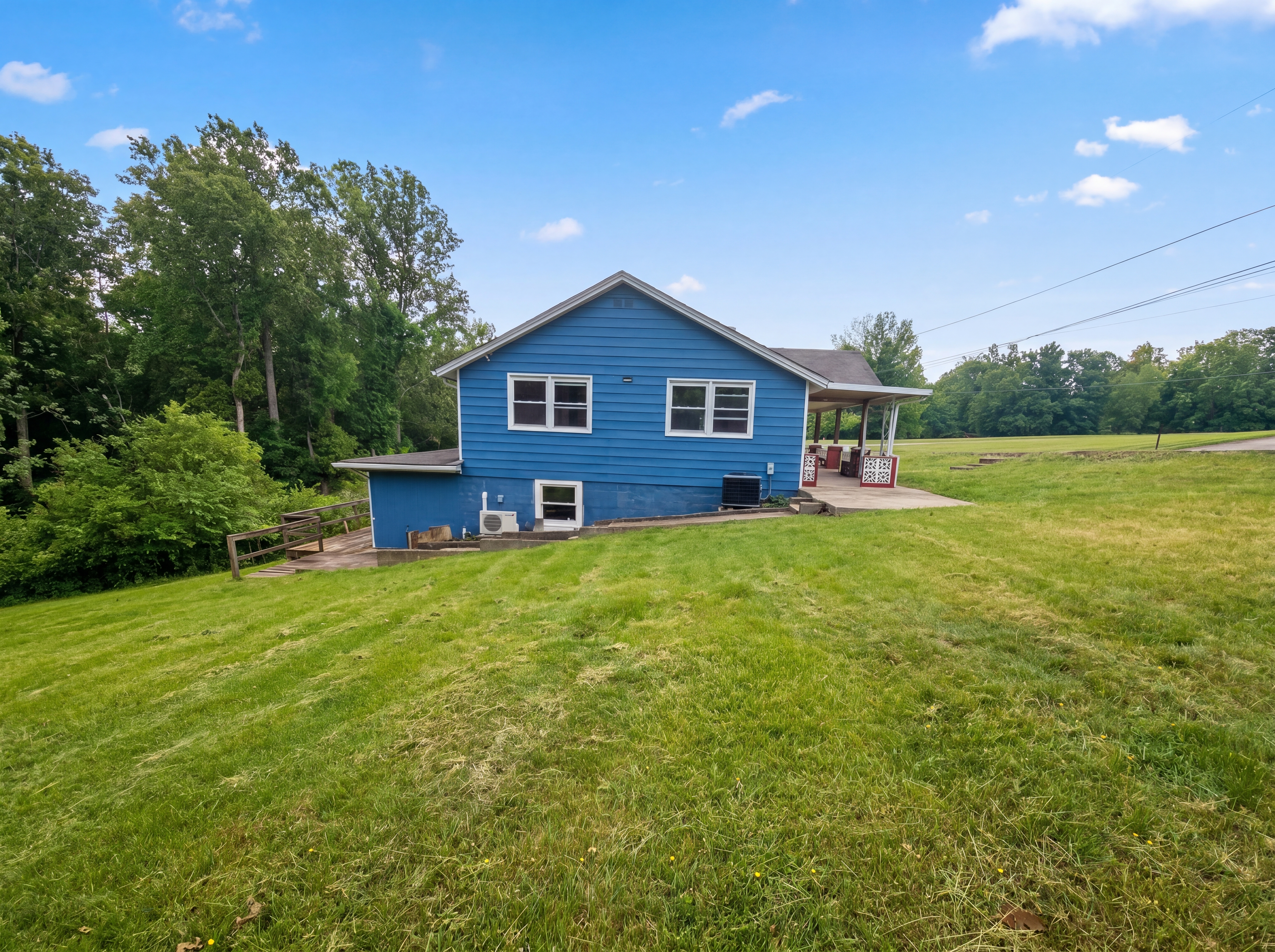 Photo 5 of 19 of 3209 Swan Pl, Lynchburg, VA