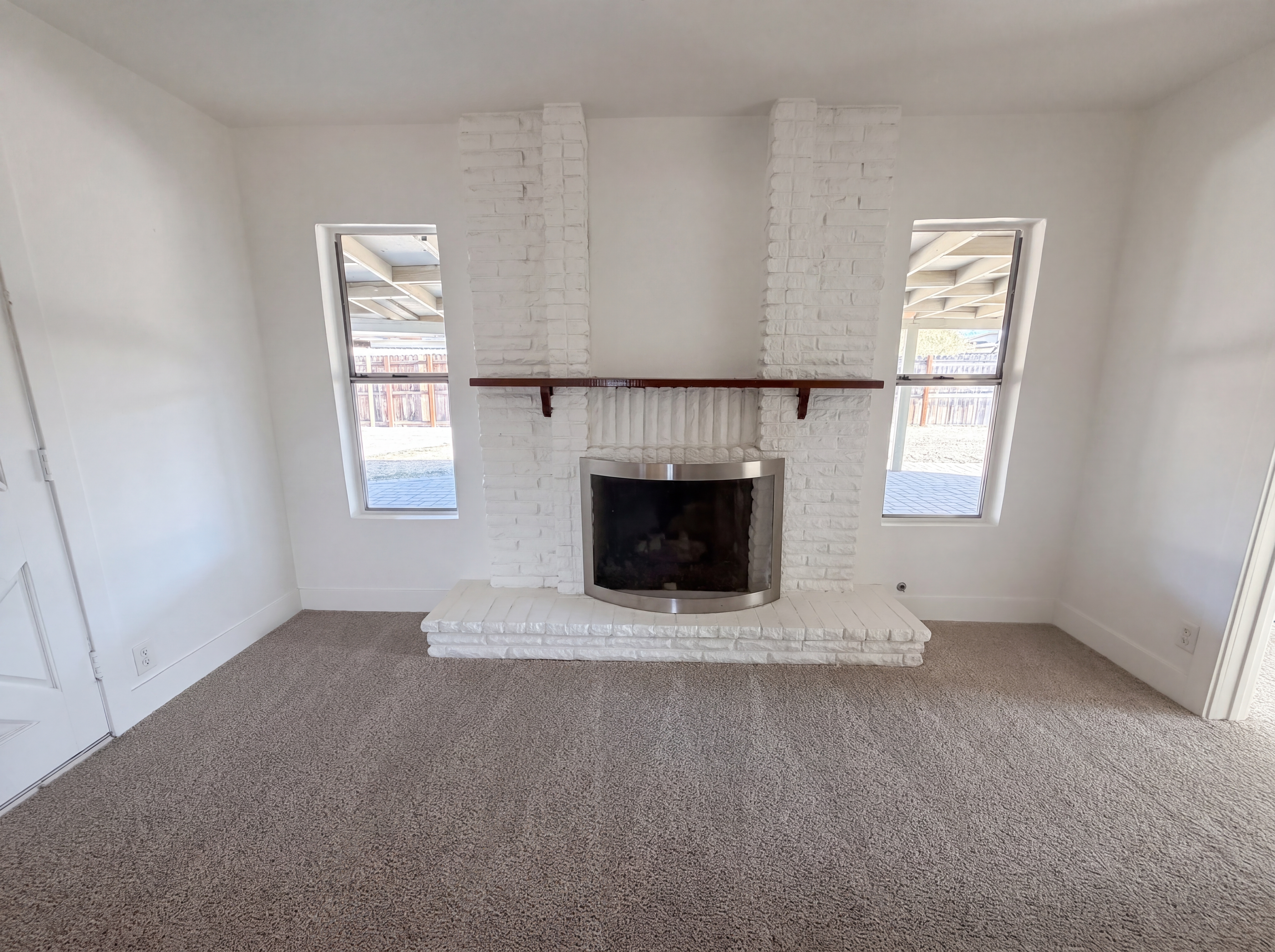 Photo 13 of 26 of 2402 W Anderson Ave, Phoenix, AZ