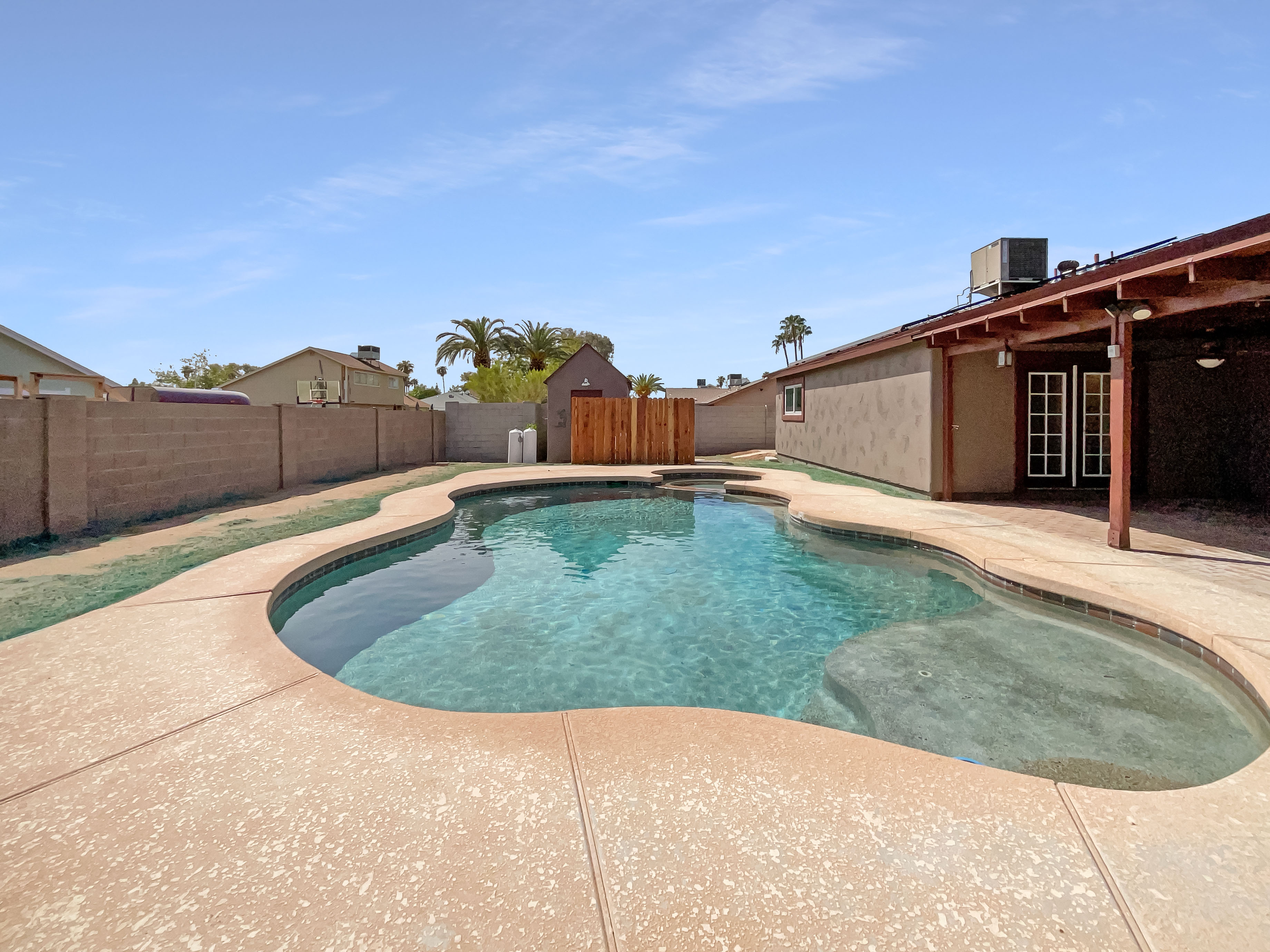 Photo 9 of 25 of 2337 W Tierra Buena Ln, Phoenix, AZ
