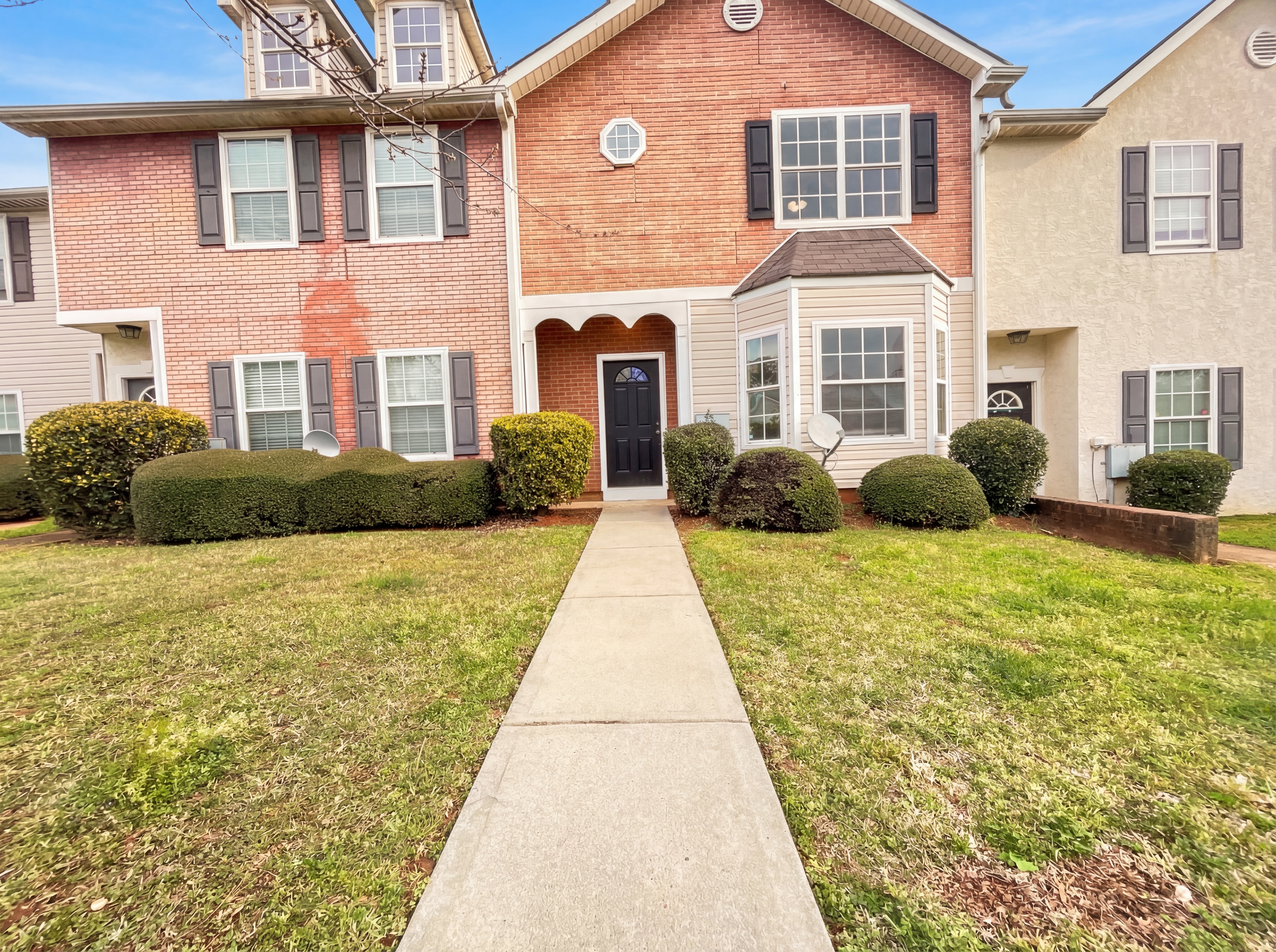 Photo 29 of 31 of 825 Commerce Blvd, Riverdale, GA