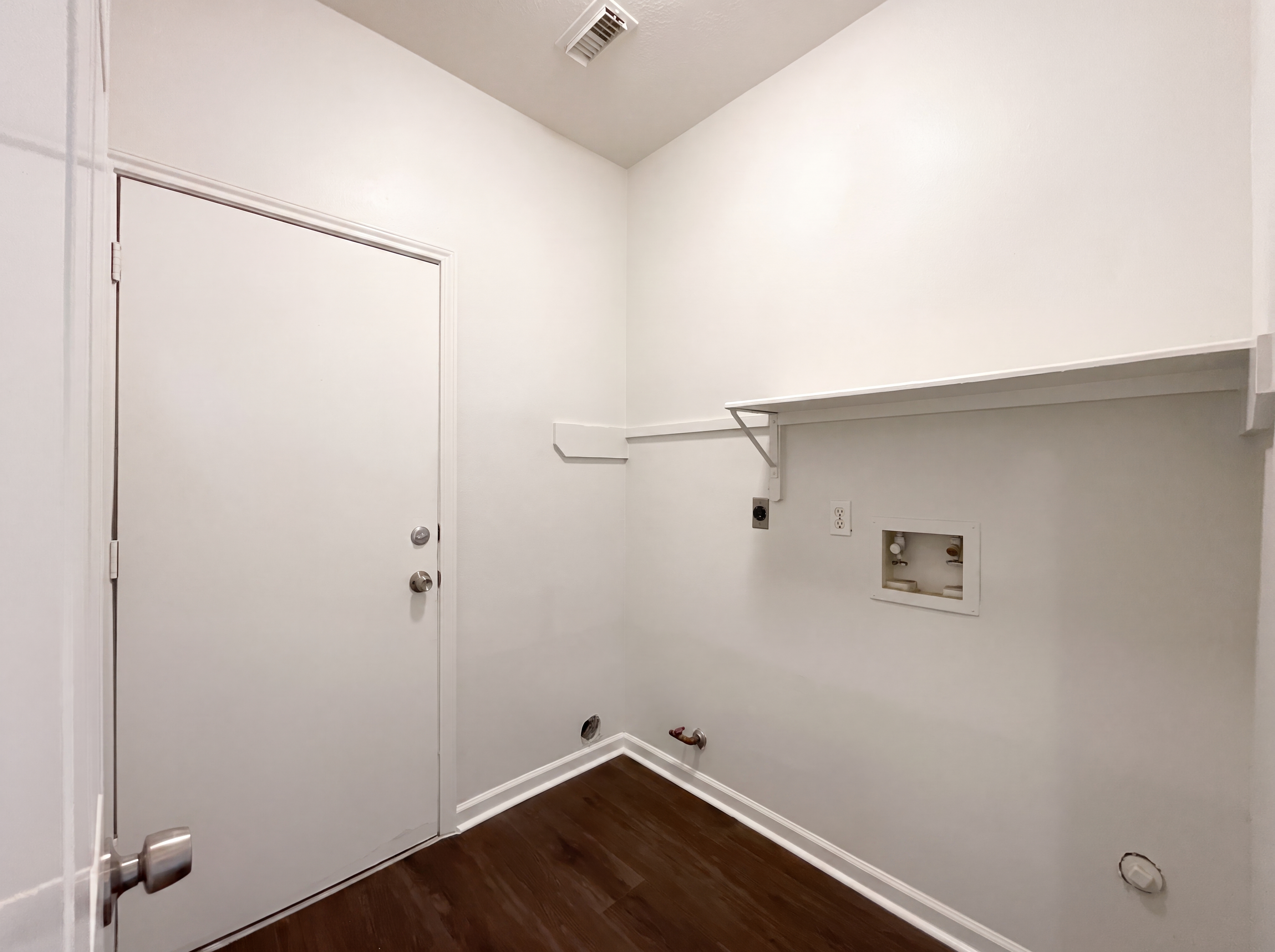 Photo 15 of 17 of 3035 Killdeer Ln, Humble, TX