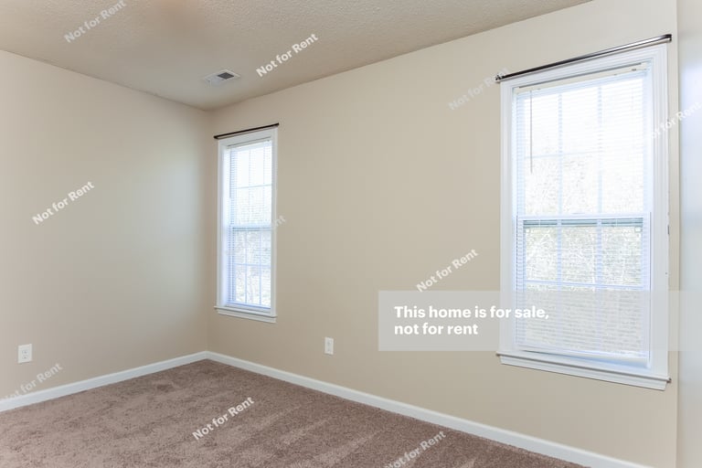 Photo 19 of 24 - 4 Stratus Ln, Clayton, NC 27520