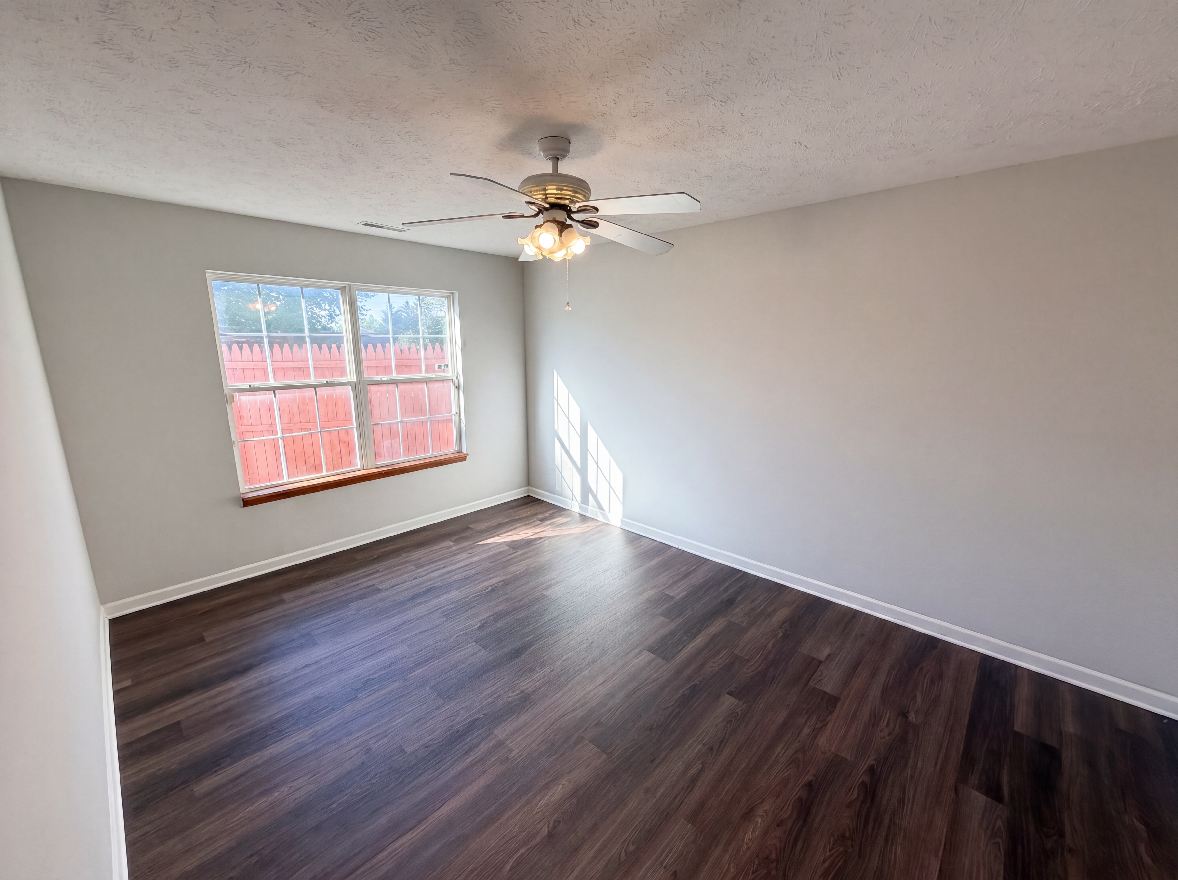 Photo 15 of 20 of 2027 Ferdinand Ct, Indianapolis, IN