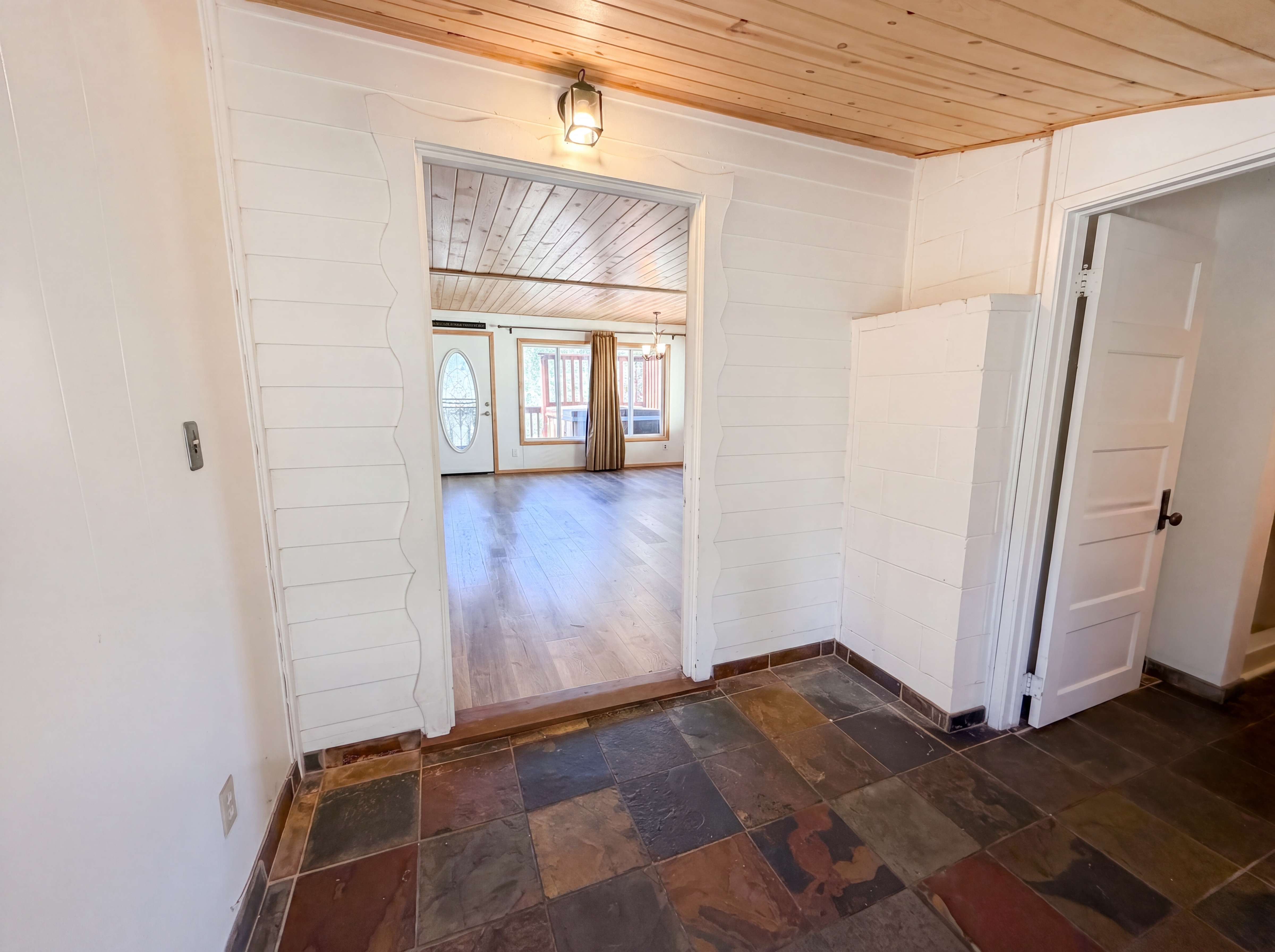 Photo 18 of 23 of 718 Blue Jay Rd, Big Bear Lake, CA