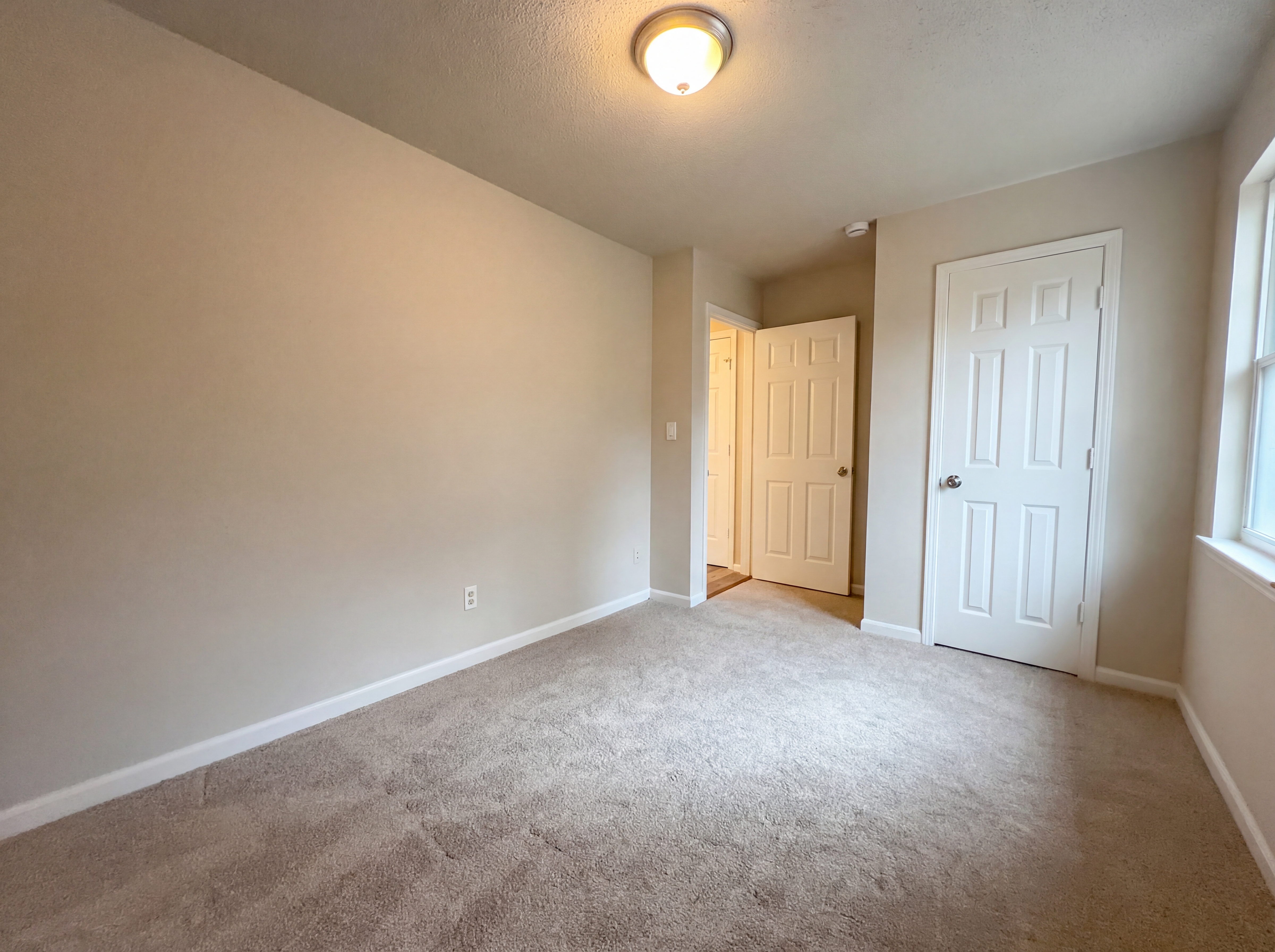 Photo 16 of 18 of 225 Ash Cir, Trussville, AL