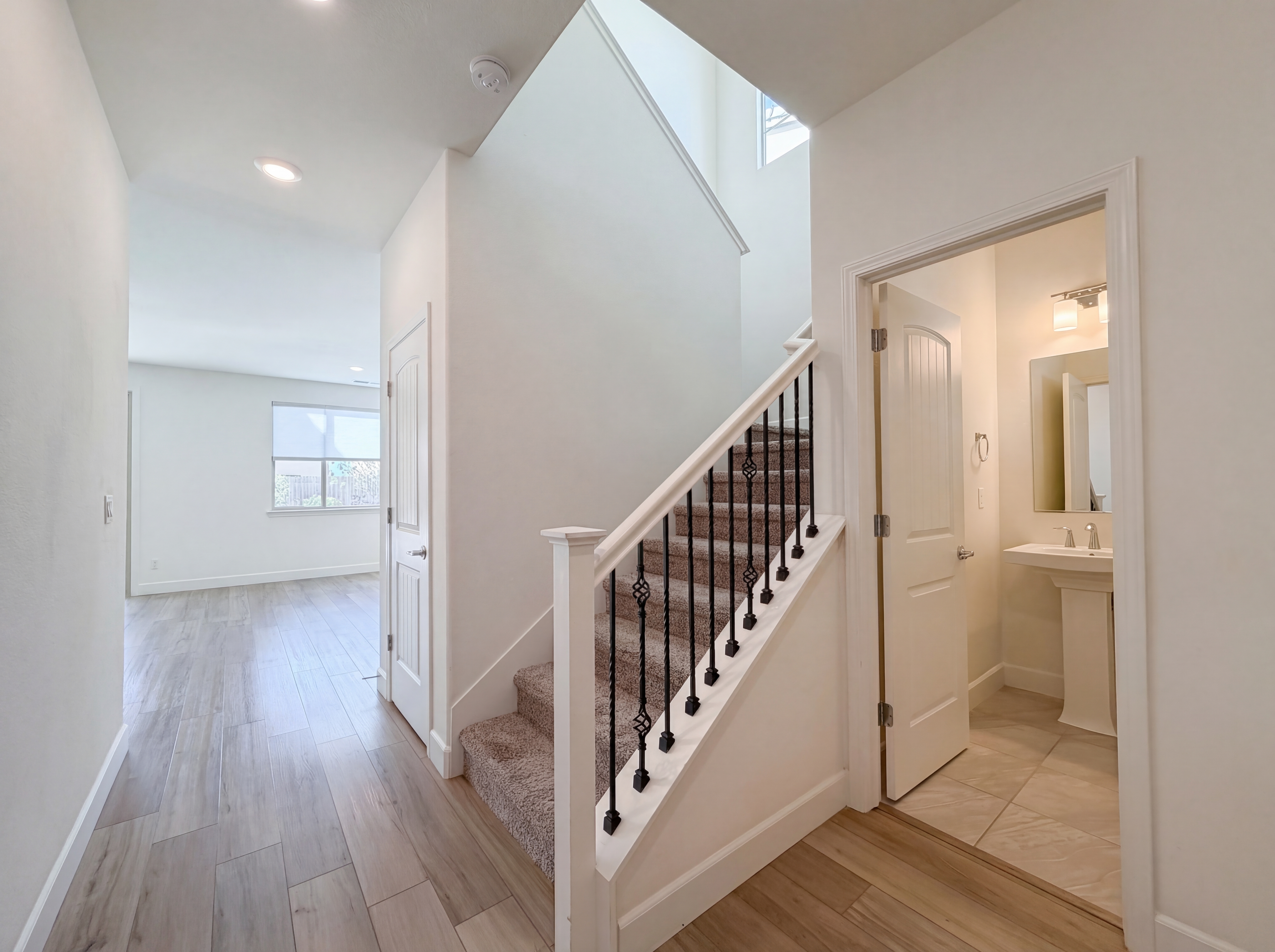 Photo 9 of 42 of 8778 Encore Way, Elk Grove, CA