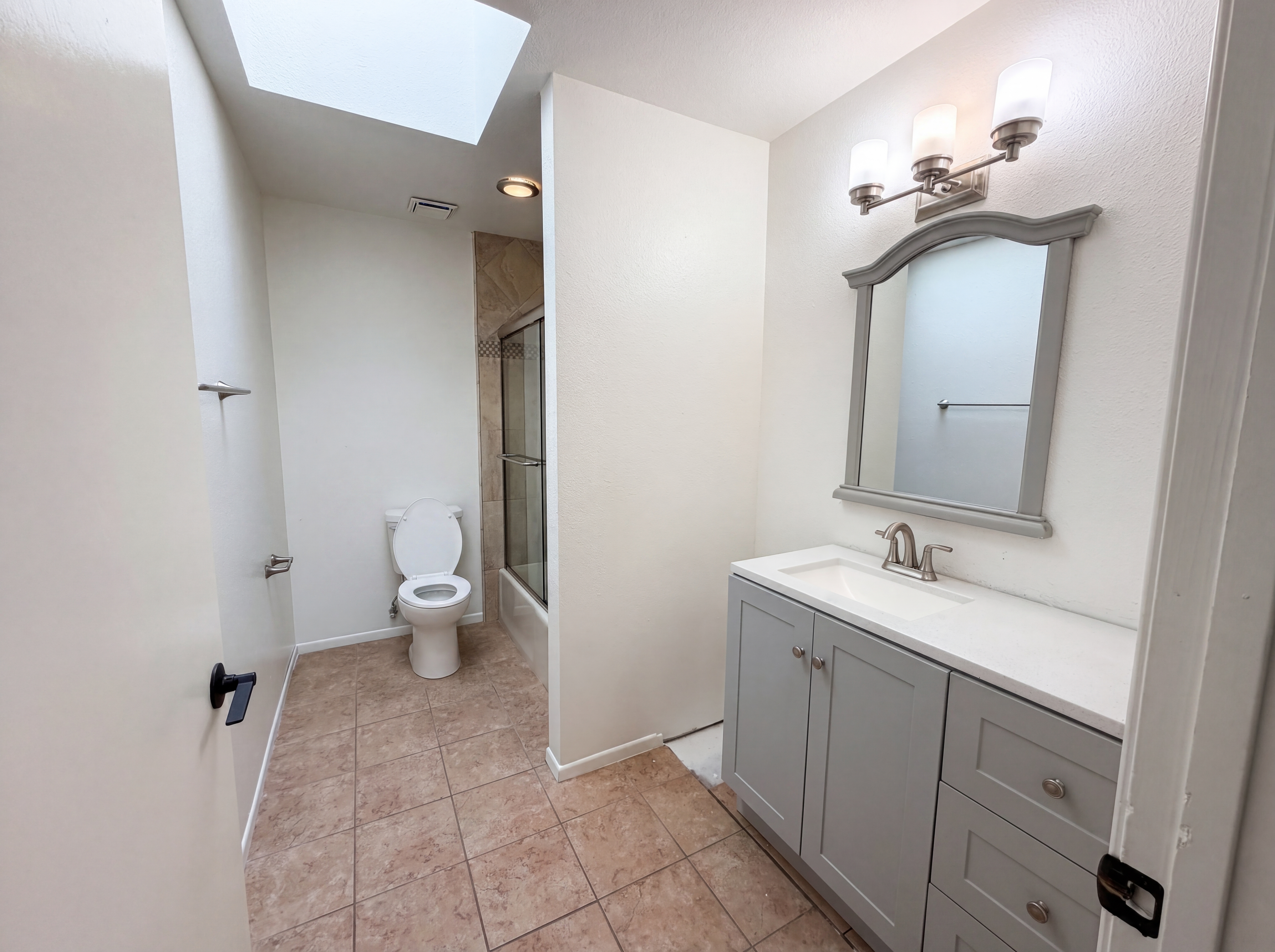 Photo 21 of 29 of 15852 Mandan Rd, Apple Valley, CA