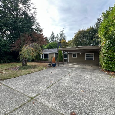 Property photo 1 of 1213 Boulevard Rd SE