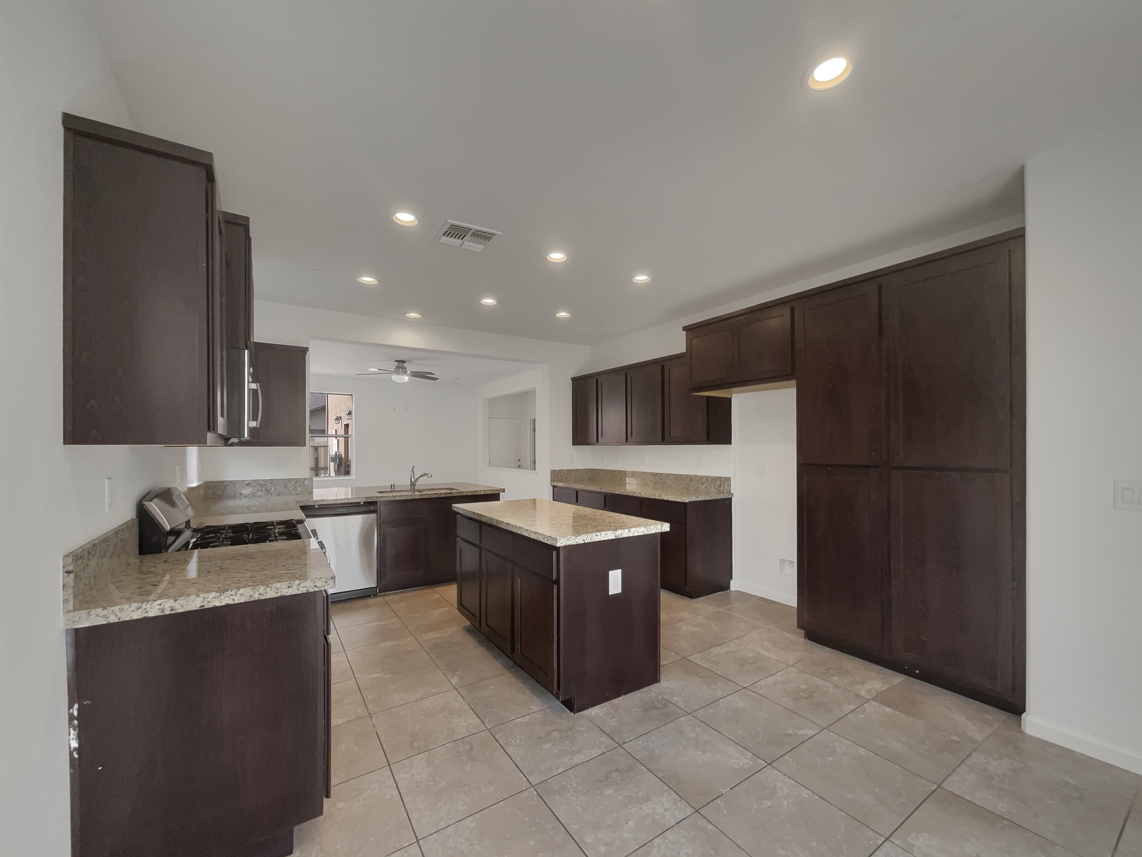 Photo 6 of 43 of 4579 Juneberry Dr, Sacramento, CA