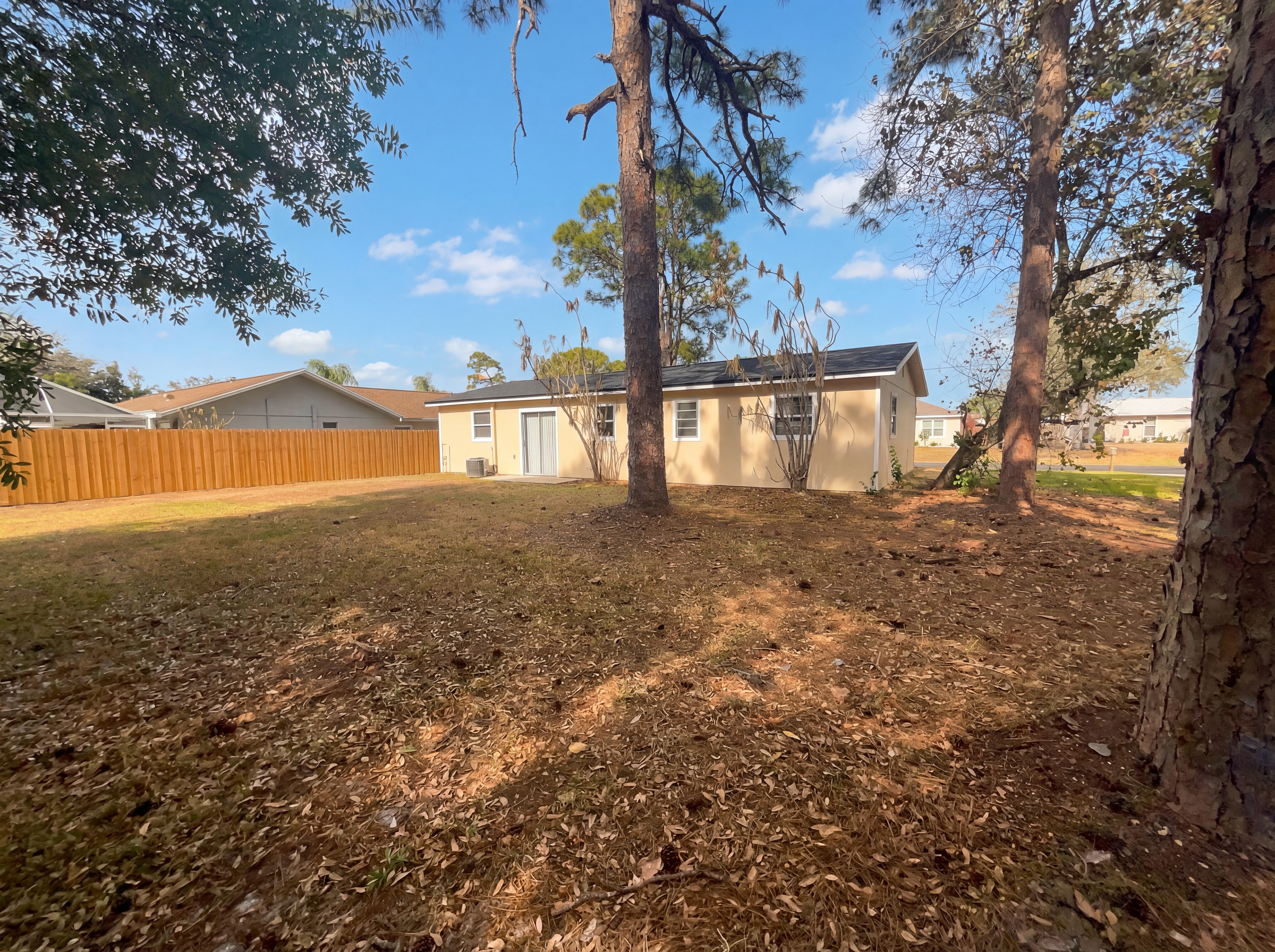 Photo 9 of 22 of 1118 SE Proctor Ln, Port Saint Lucie, FL
