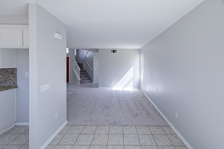 Photo 7 of 30 - 5621 El Palomino Dr, Jurupa Valley, CA 92509